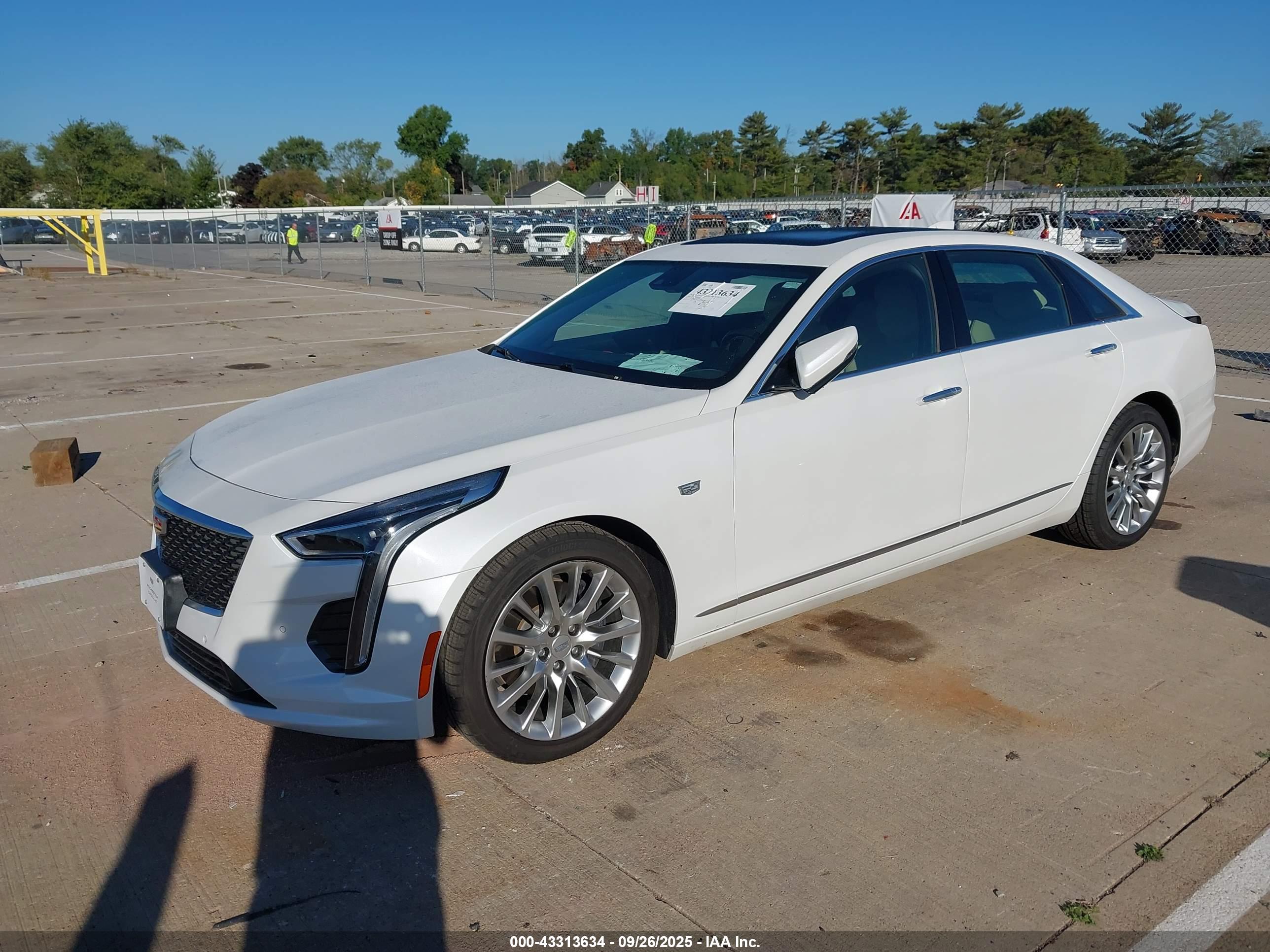 CADILLAC CT6 image 2