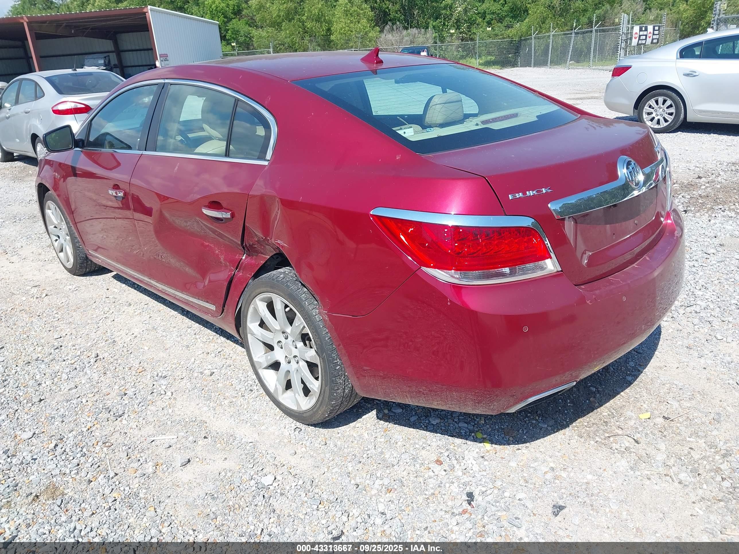 BUICK LACROSSE image 3