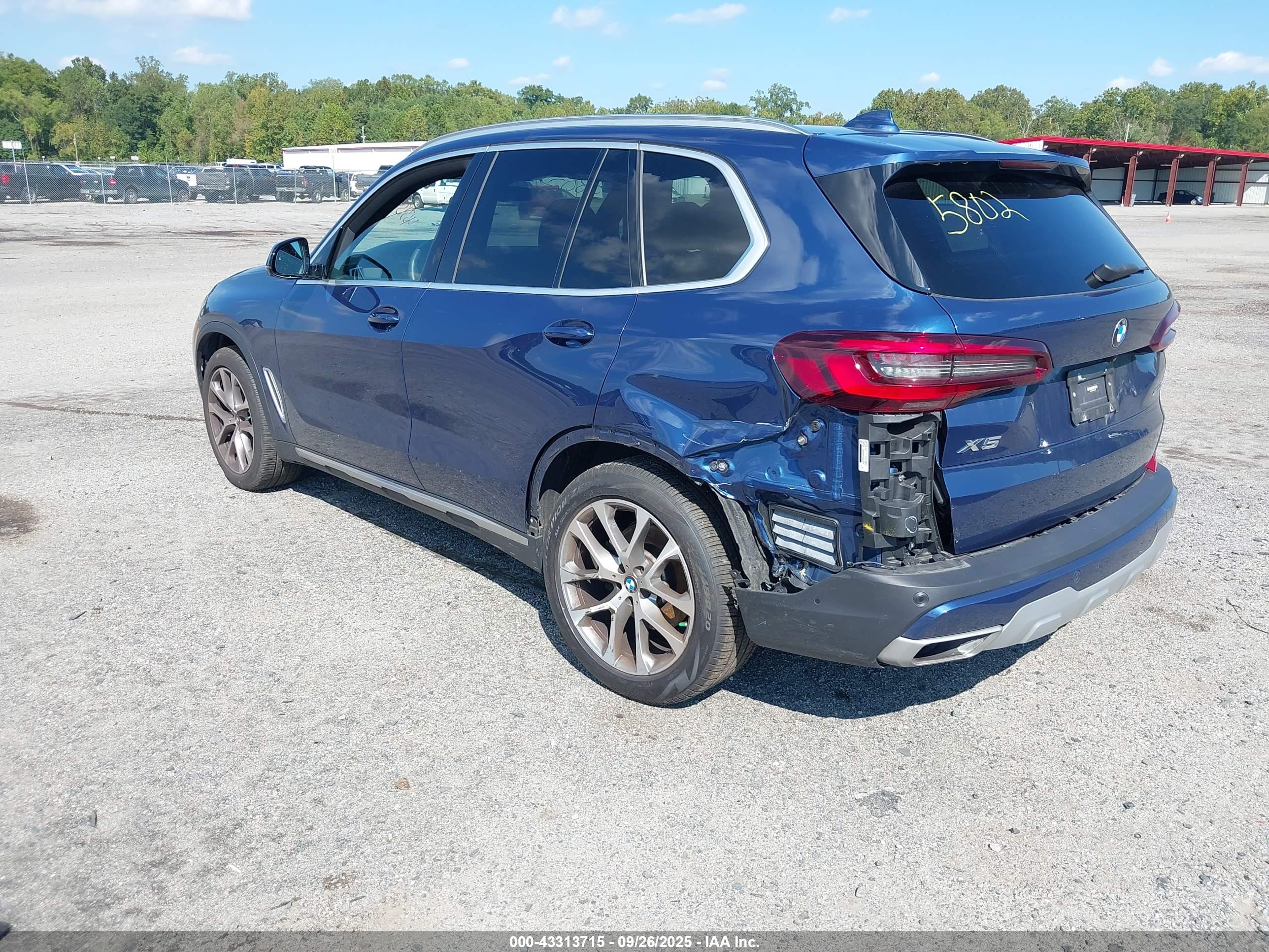 BMW X5 image 3