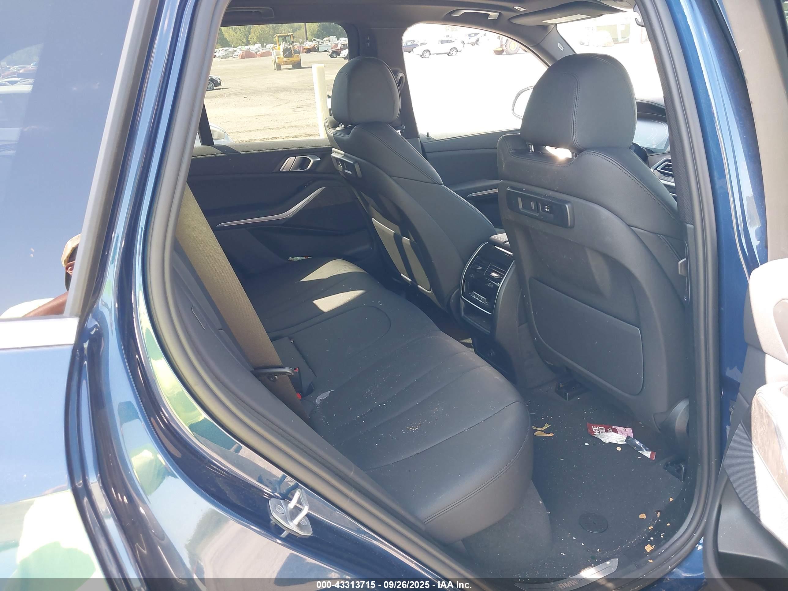 BMW X5 image 8
