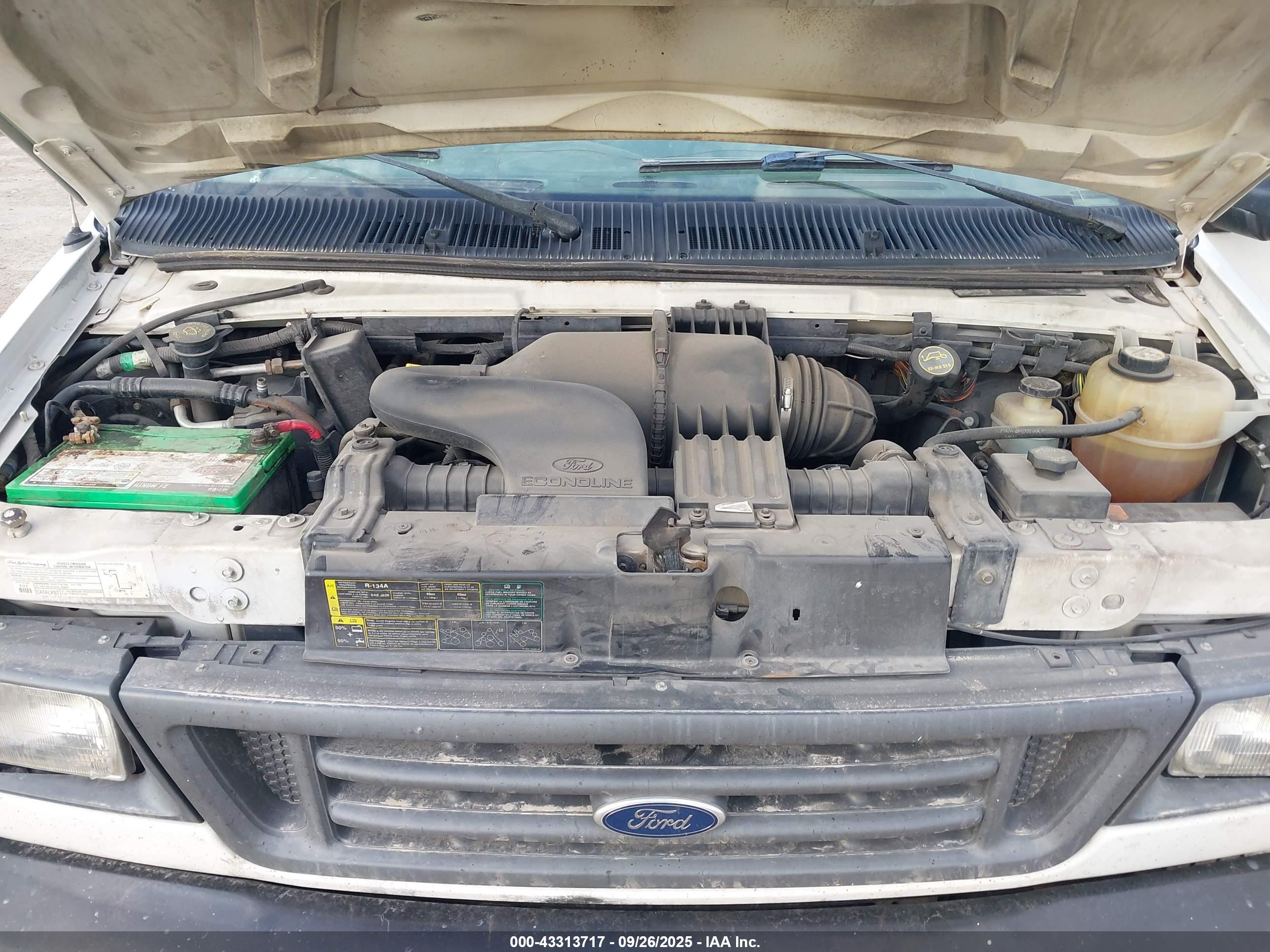 FORD E-150 image 10