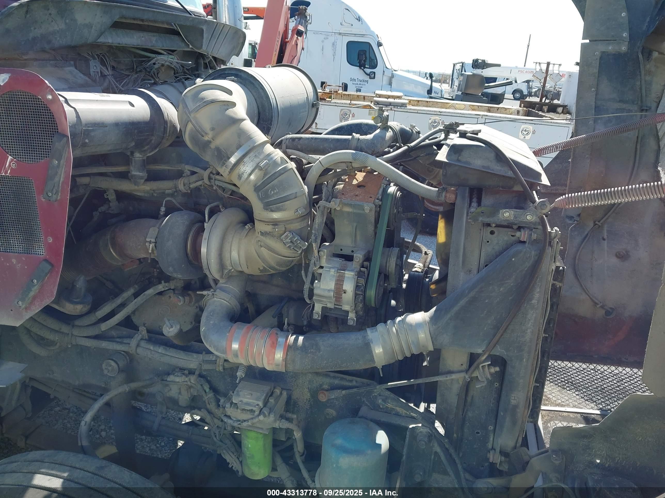 KENWORTH CONSTRUCTION image 10