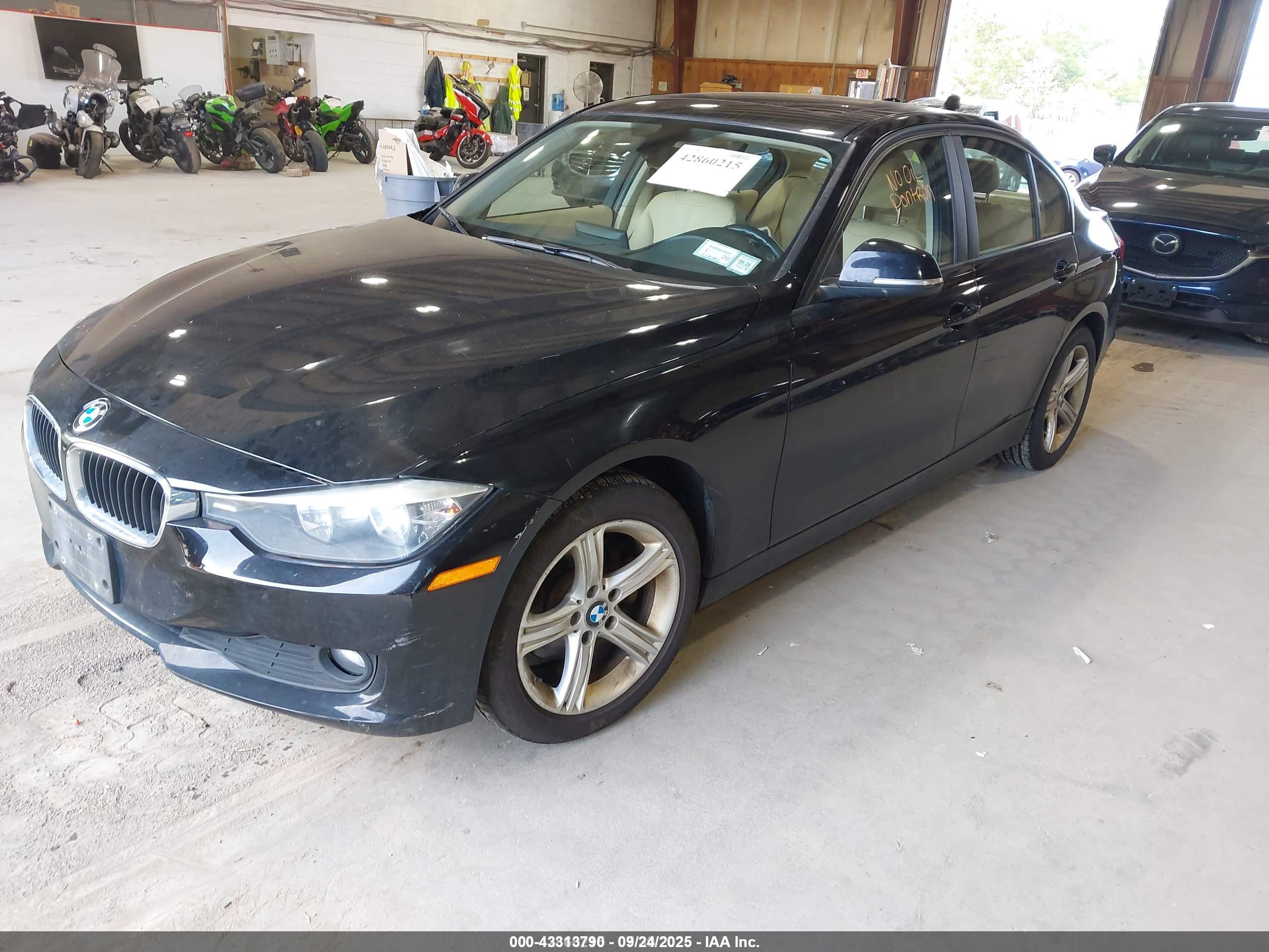 BMW 320I image 2