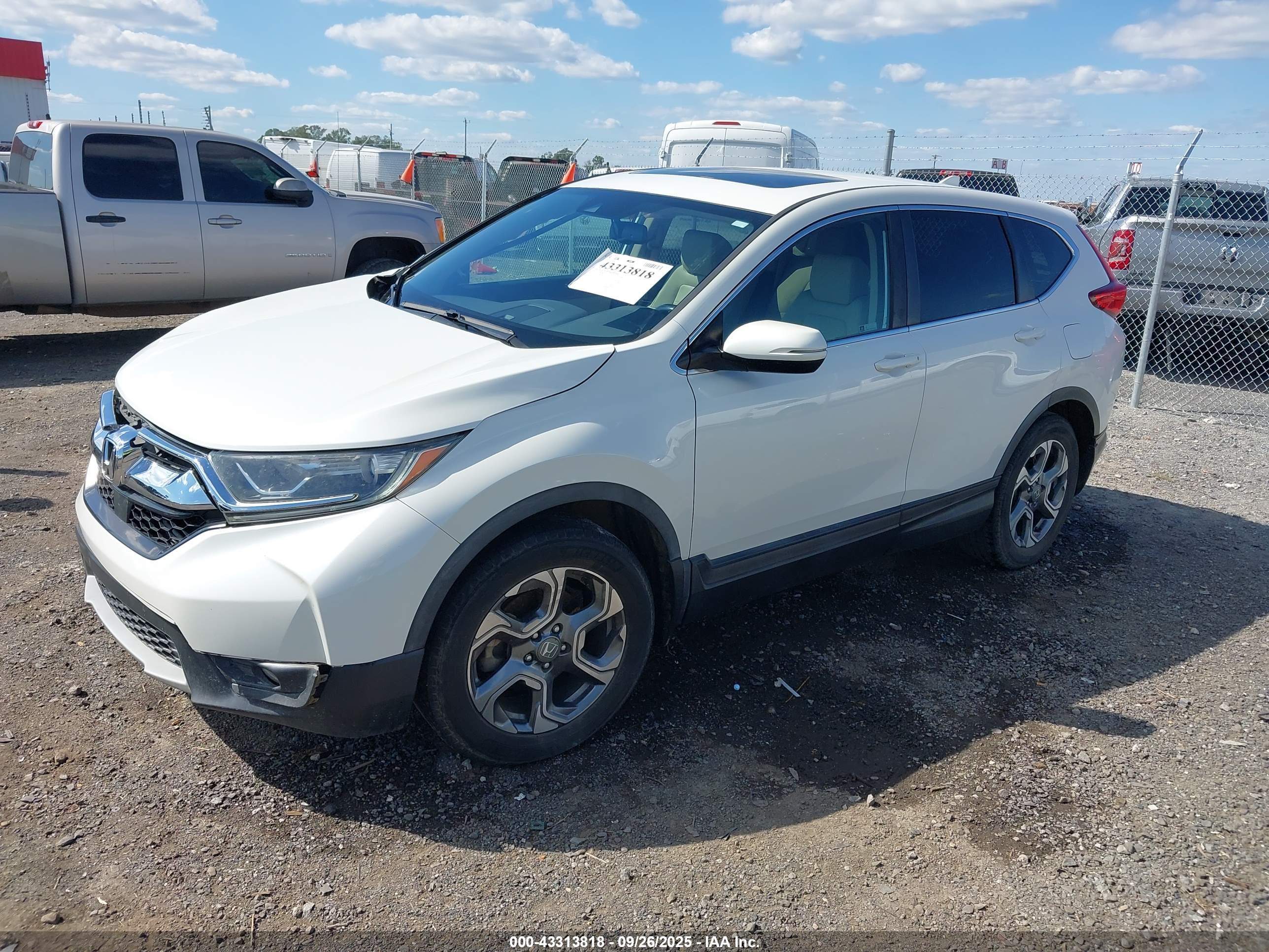 HONDA CR-V image 2