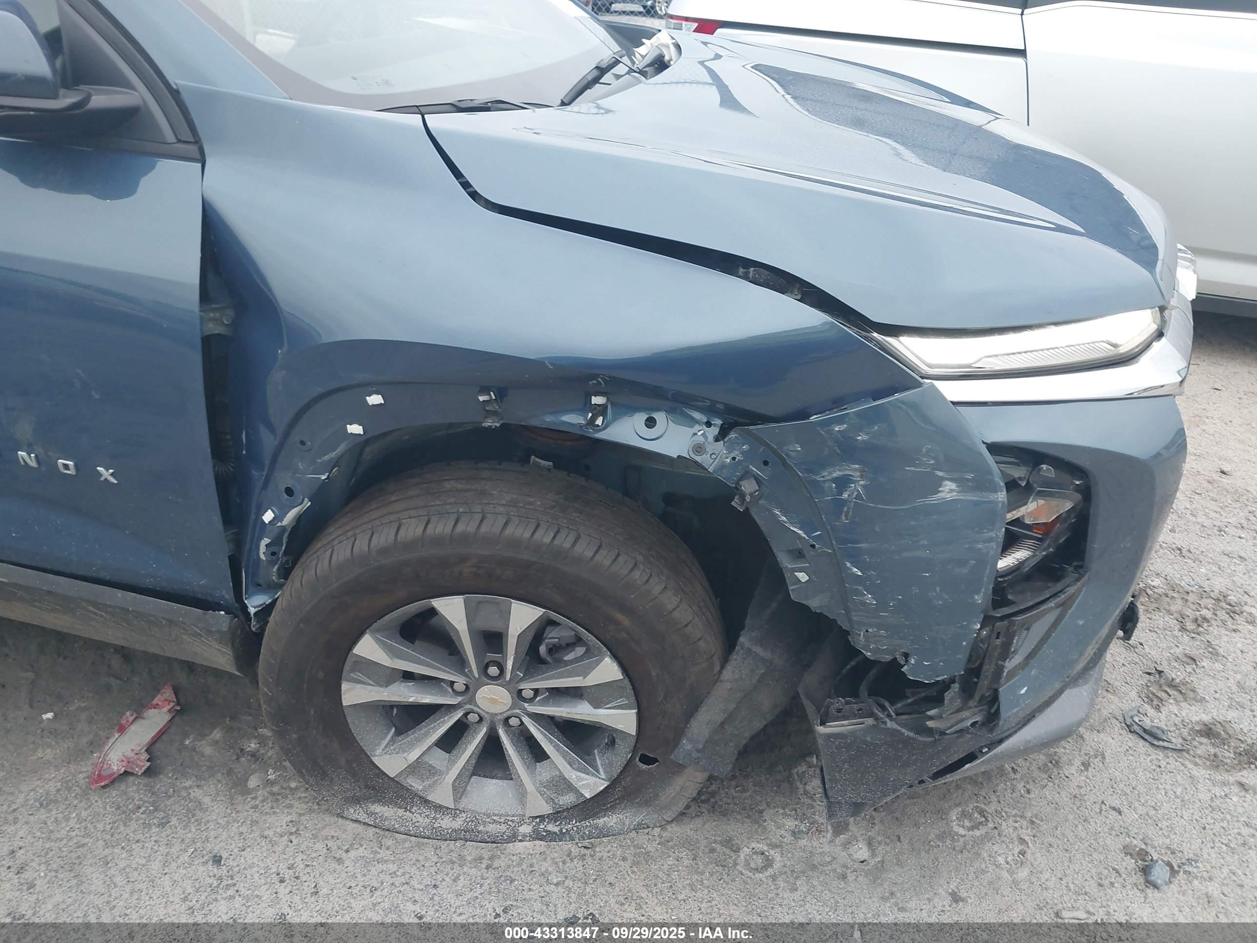 CHEVROLET EQUINOX image 6