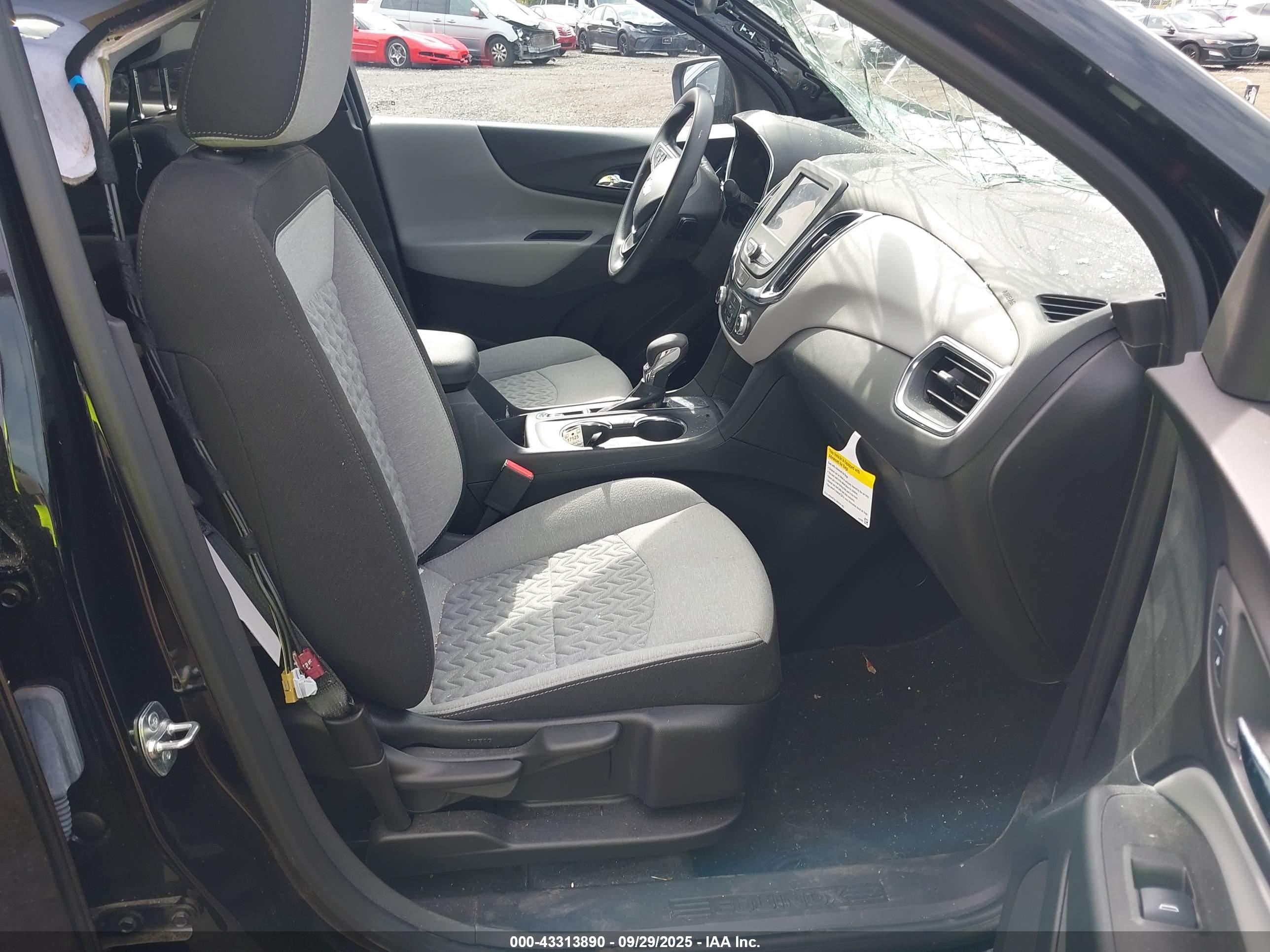 CHEVROLET EQUINOX image 5