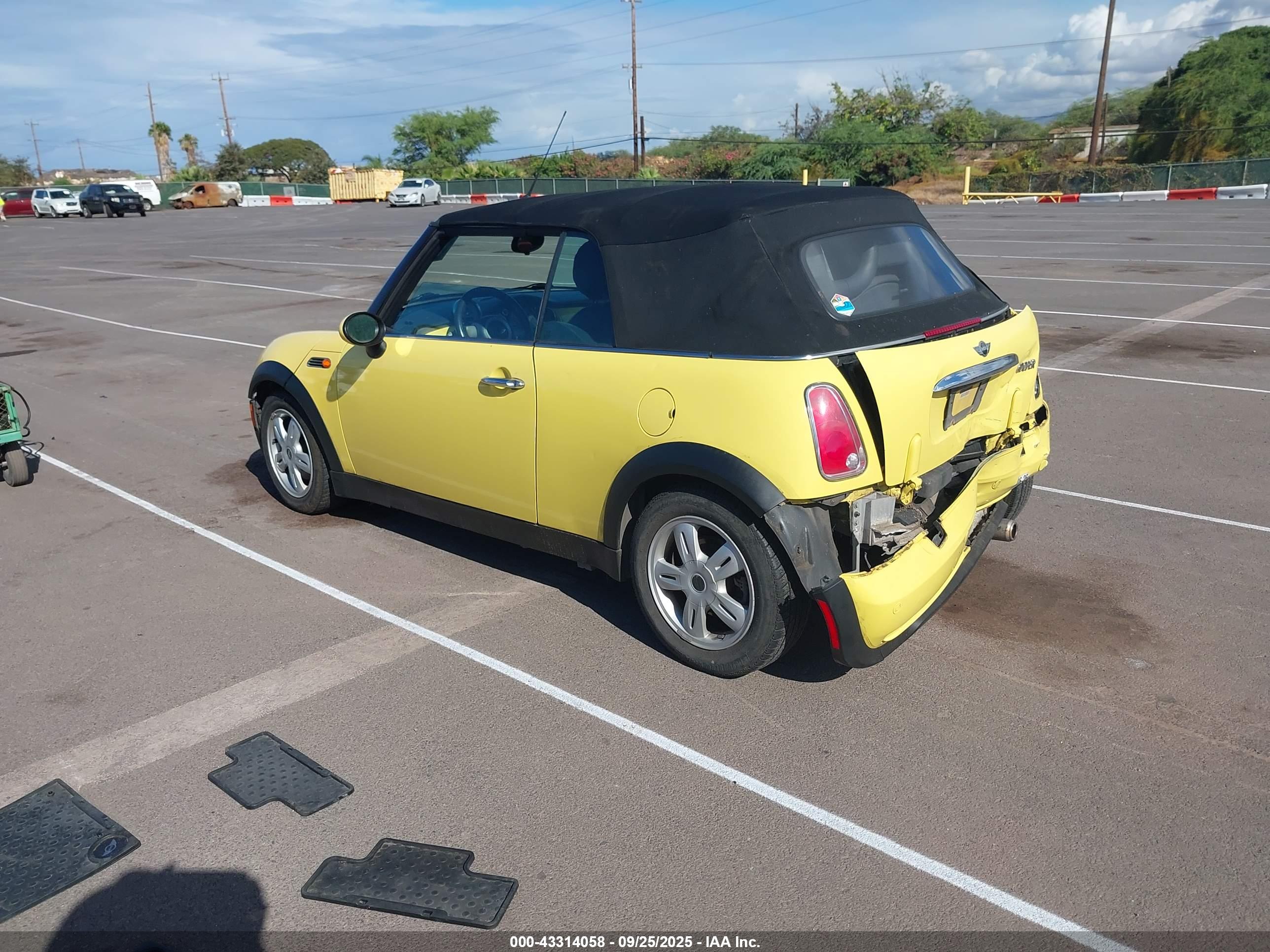MINI COOPER image 3