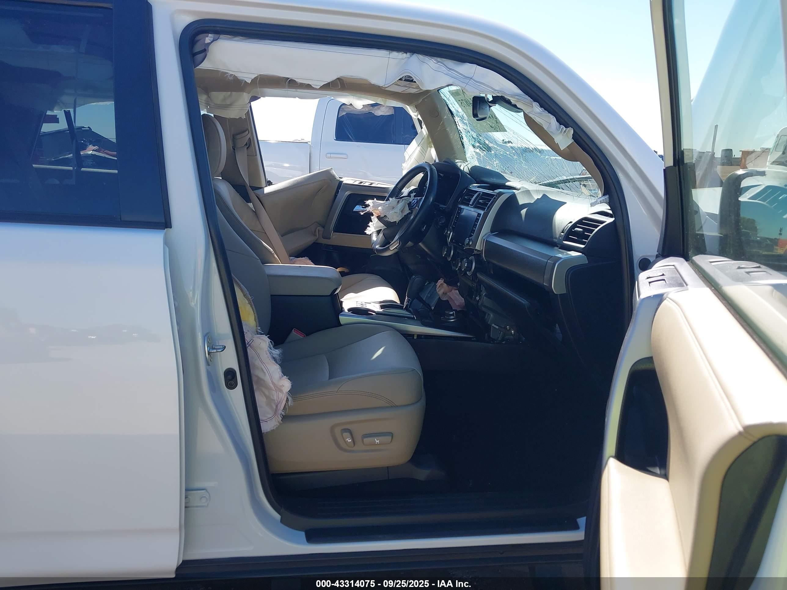 TOYOTA 4RUNNER image 5