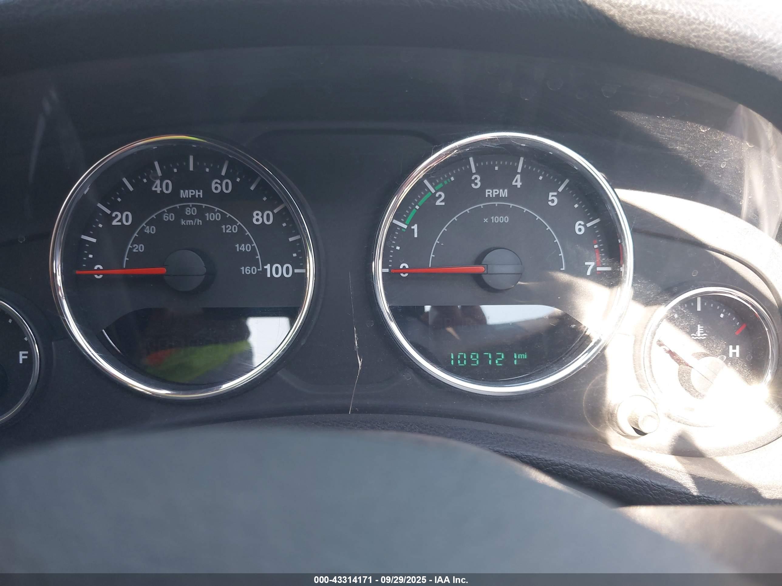 JEEP WRANGLER image 7