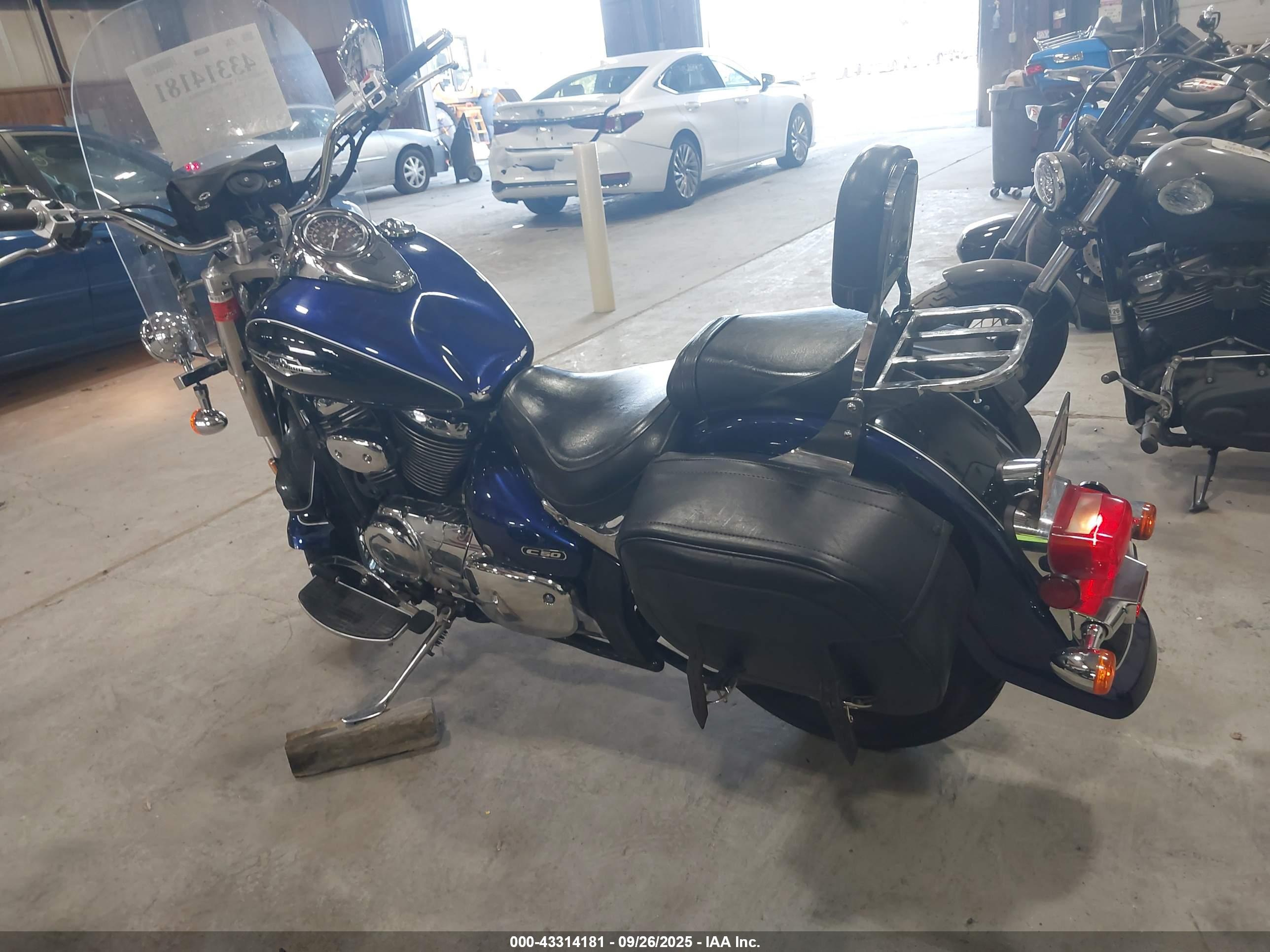 SUZUKI C50 image 3