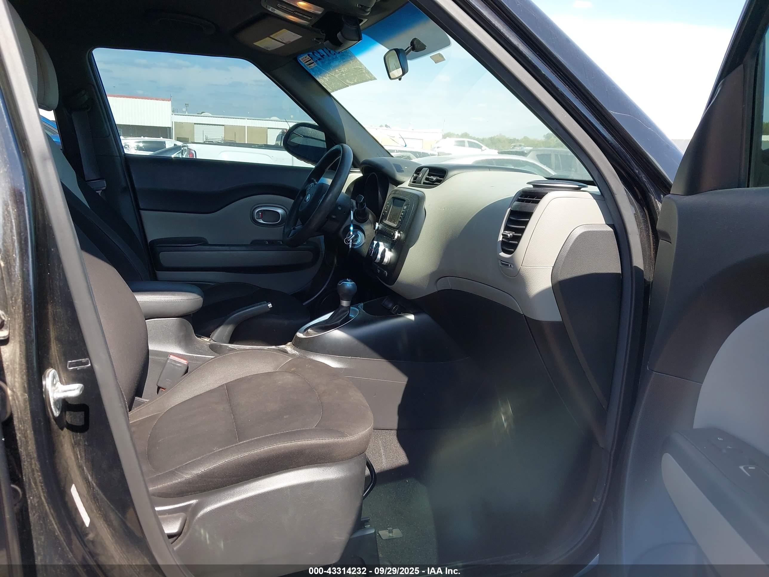 KIA SOUL image 5