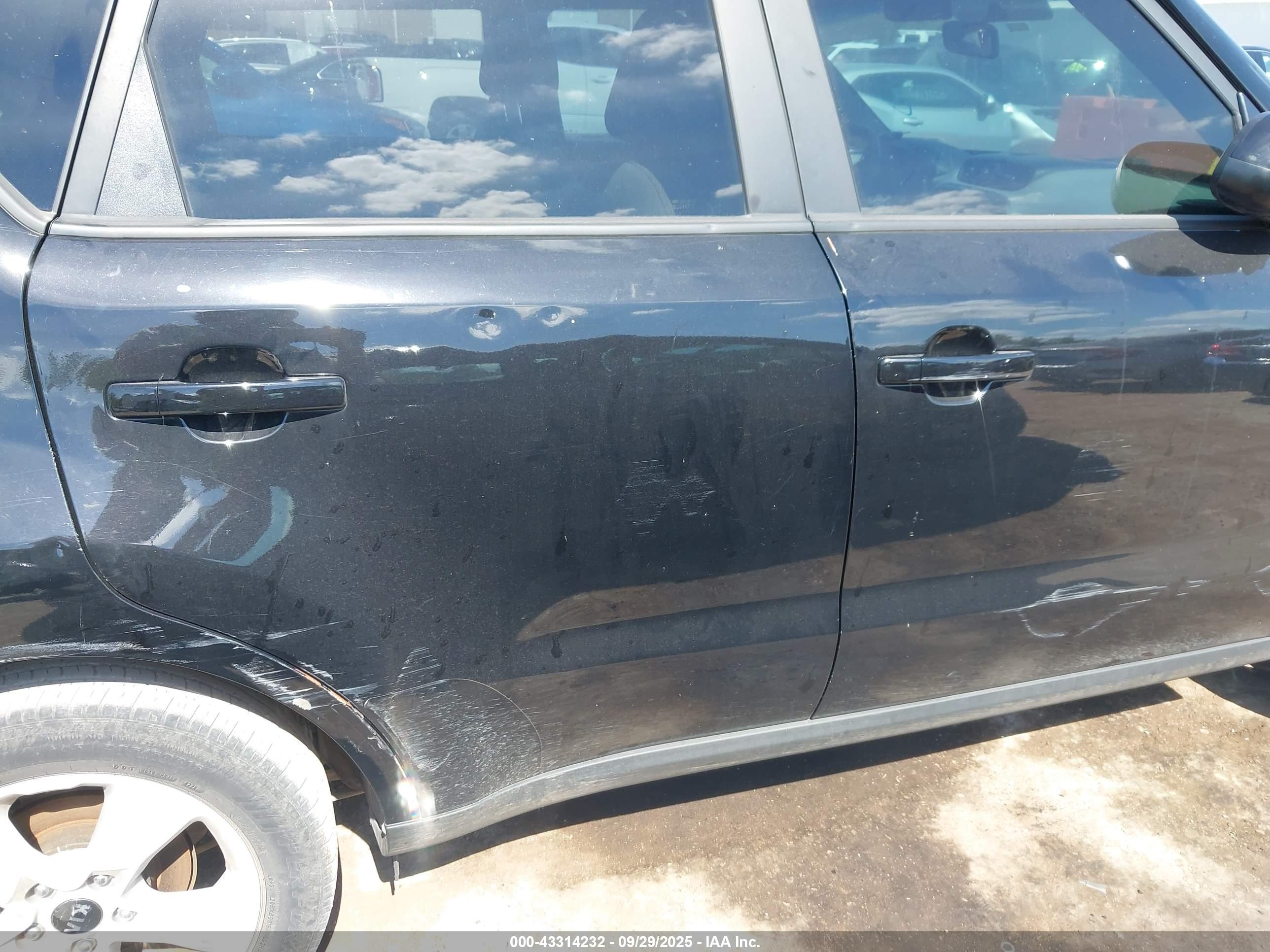 KIA SOUL image 6