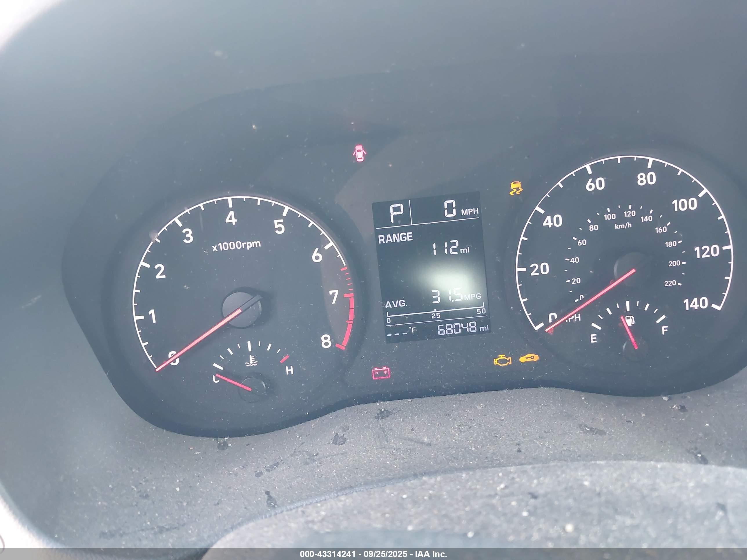 HYUNDAI ACCENT image 7