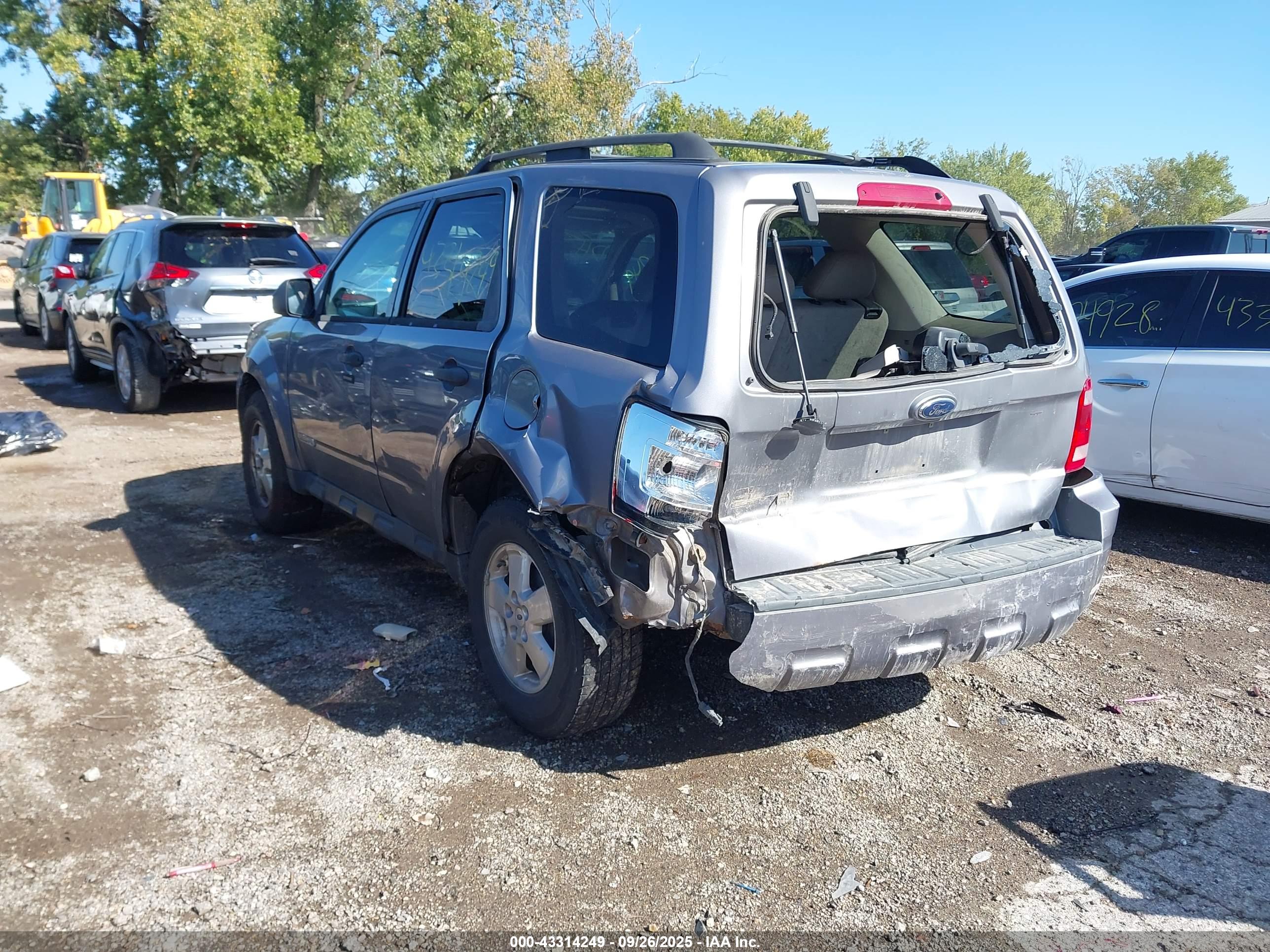 FORD ESCAPE image 3