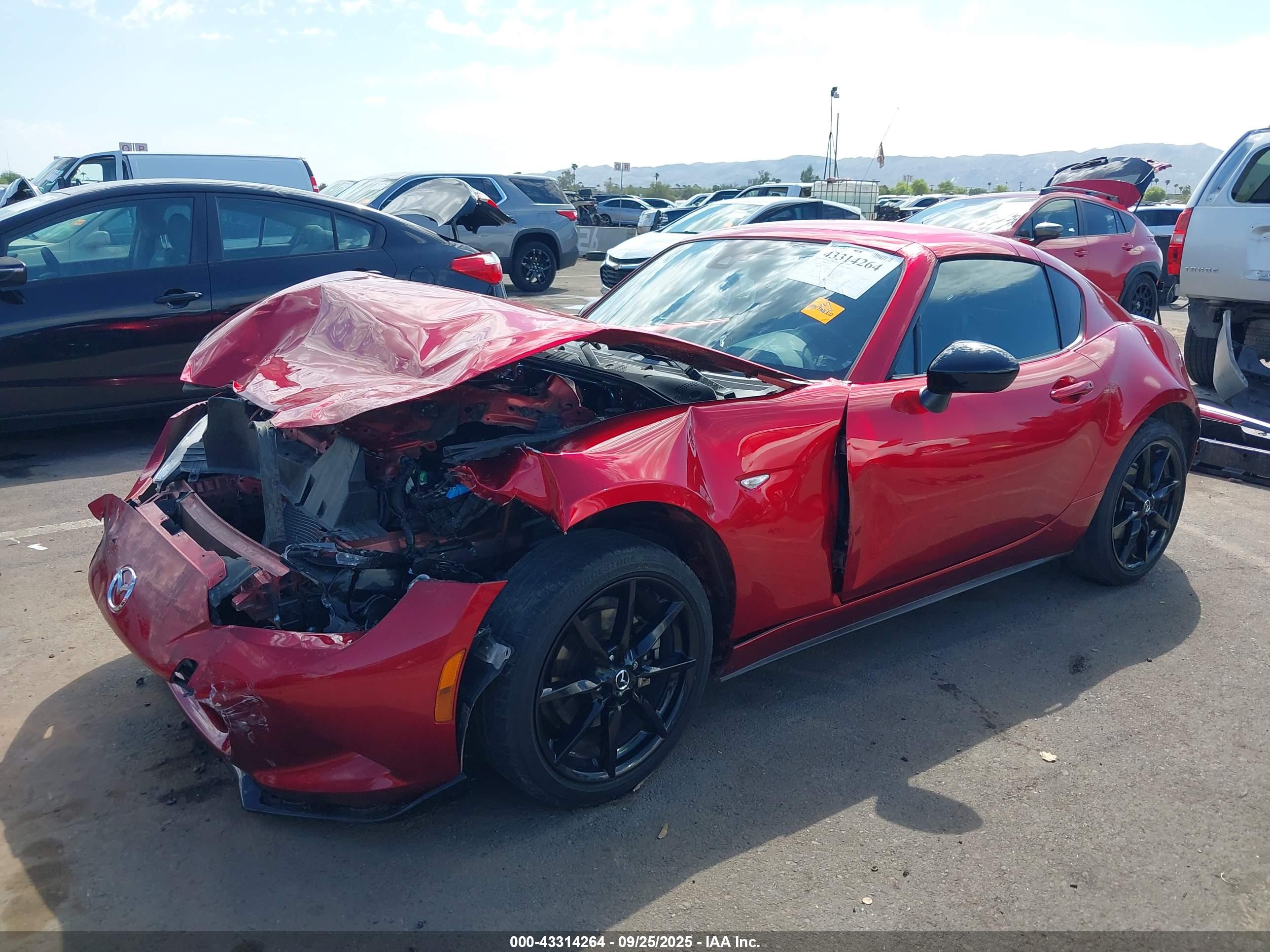 MAZDA MX-5 image 2