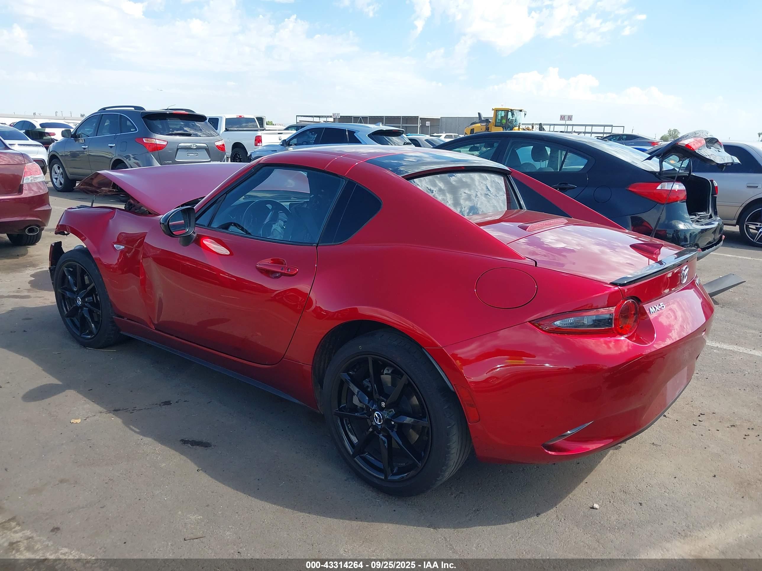 MAZDA MX-5 image 3