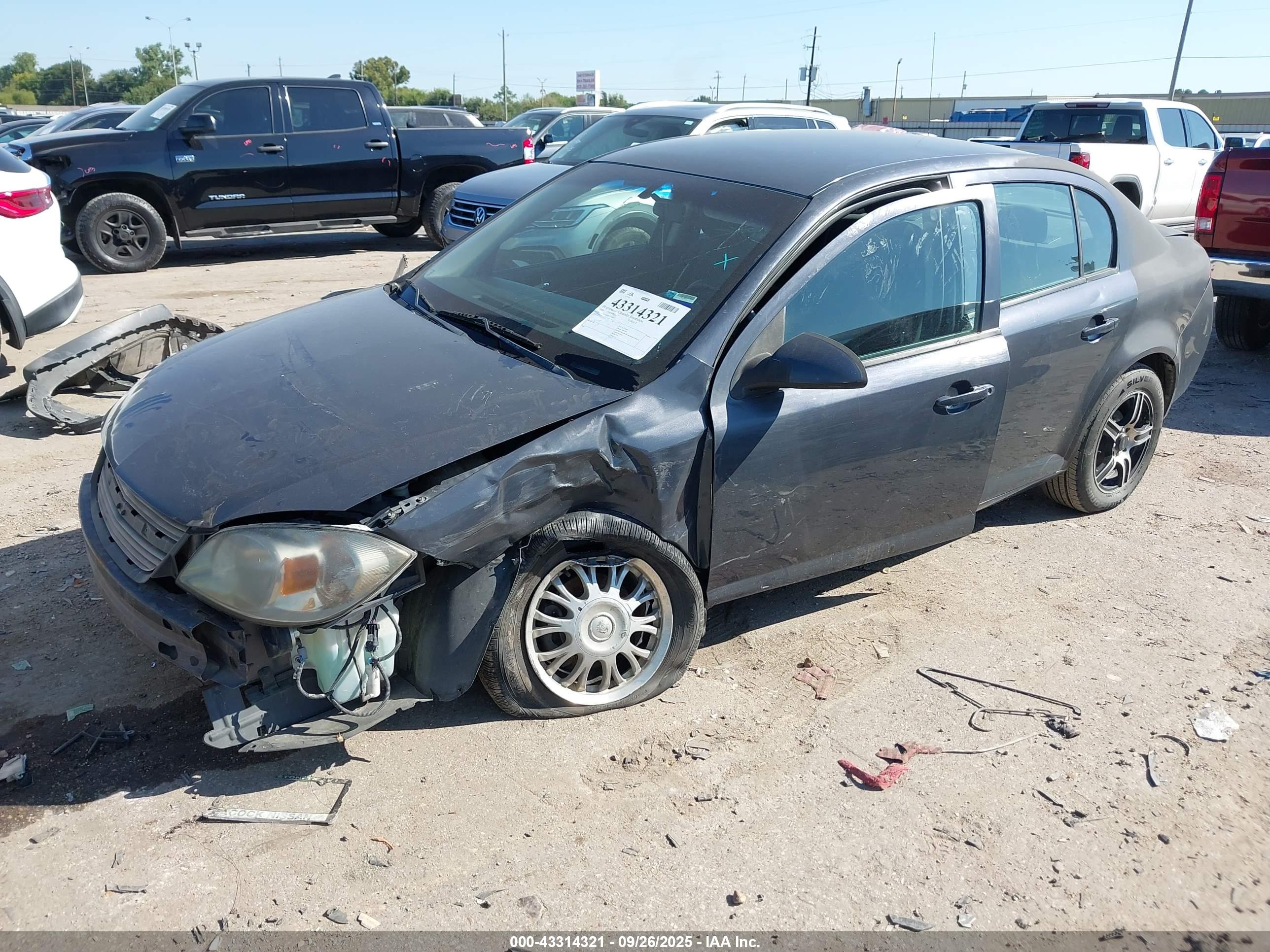 CHEVROLET COBALT image 2