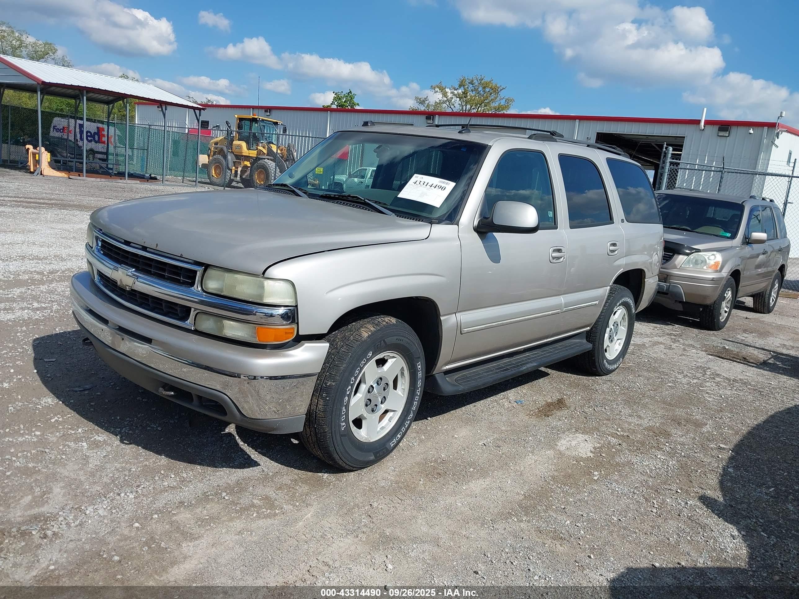 CHEVROLET TAHOE image 2