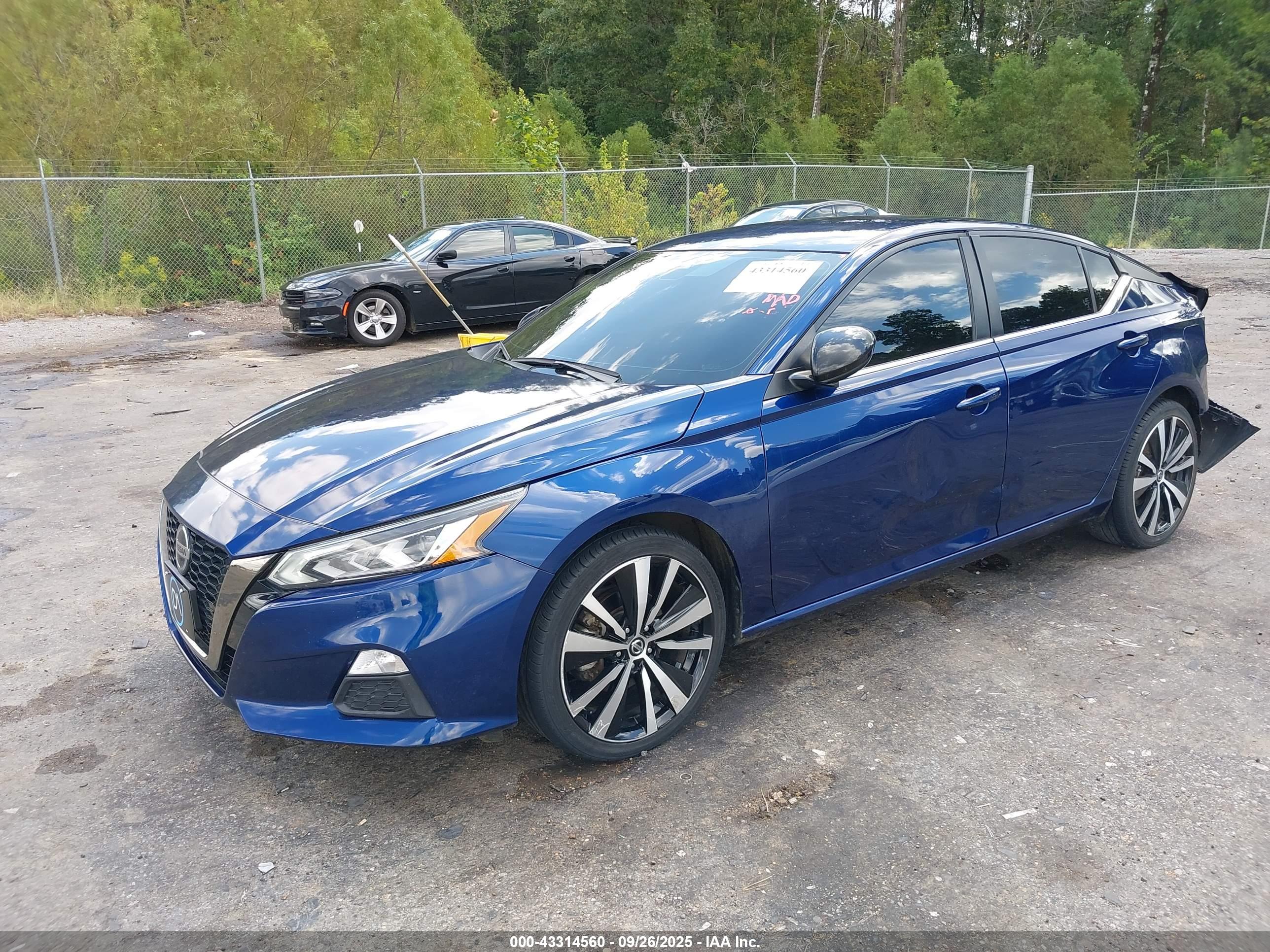 NISSAN ALTIMA image 2