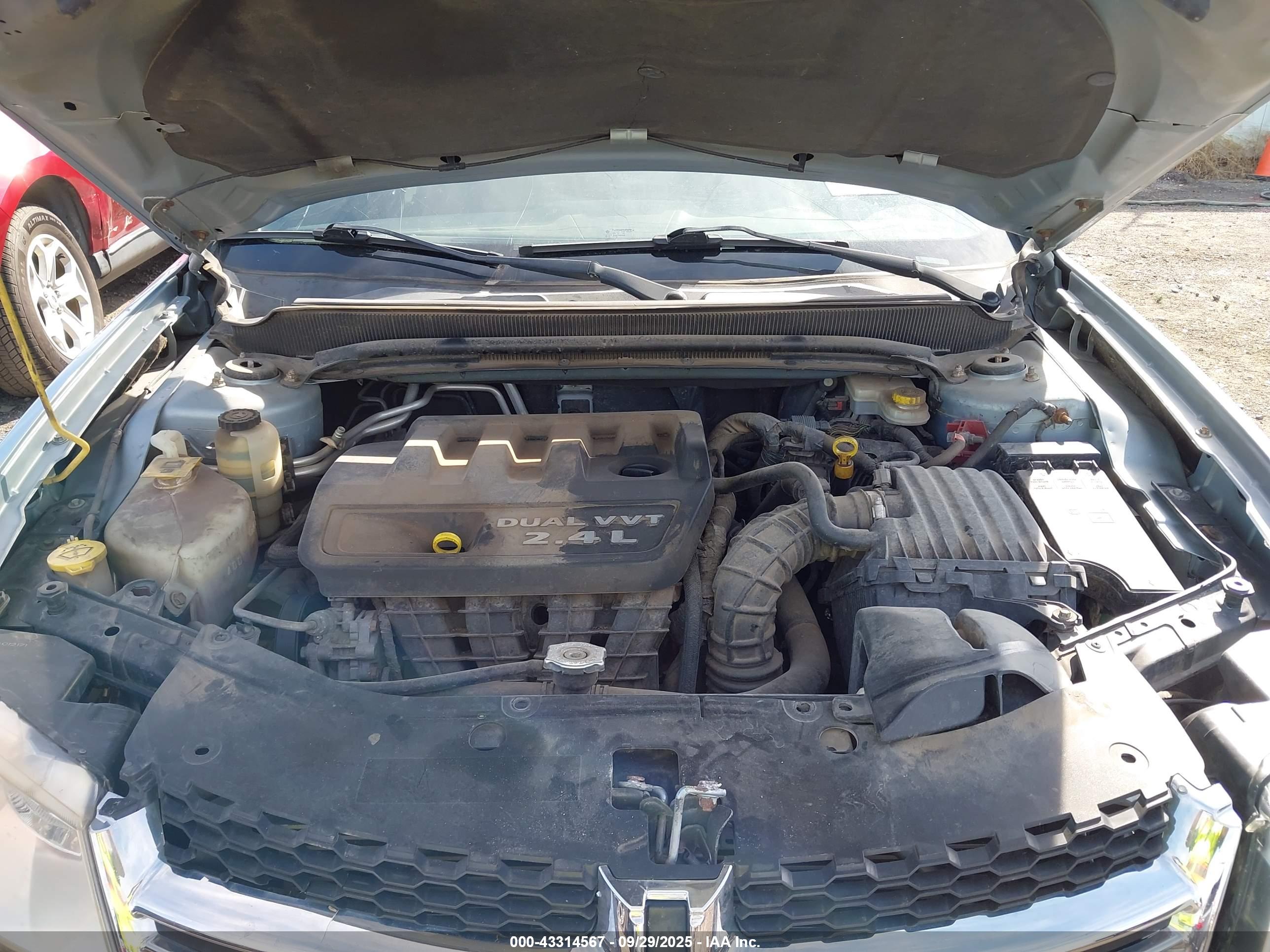 DODGE AVENGER image 10