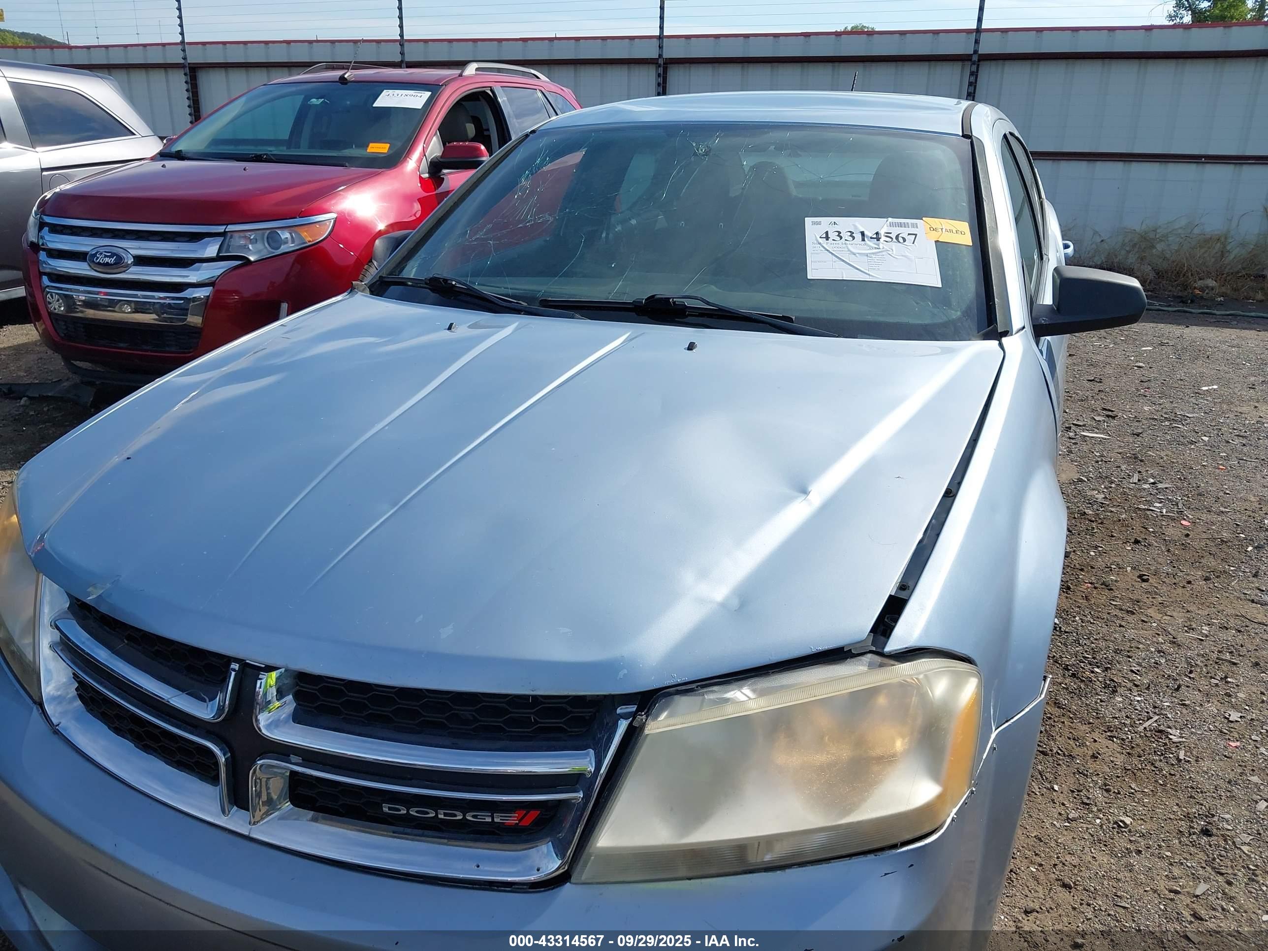 DODGE AVENGER image 6