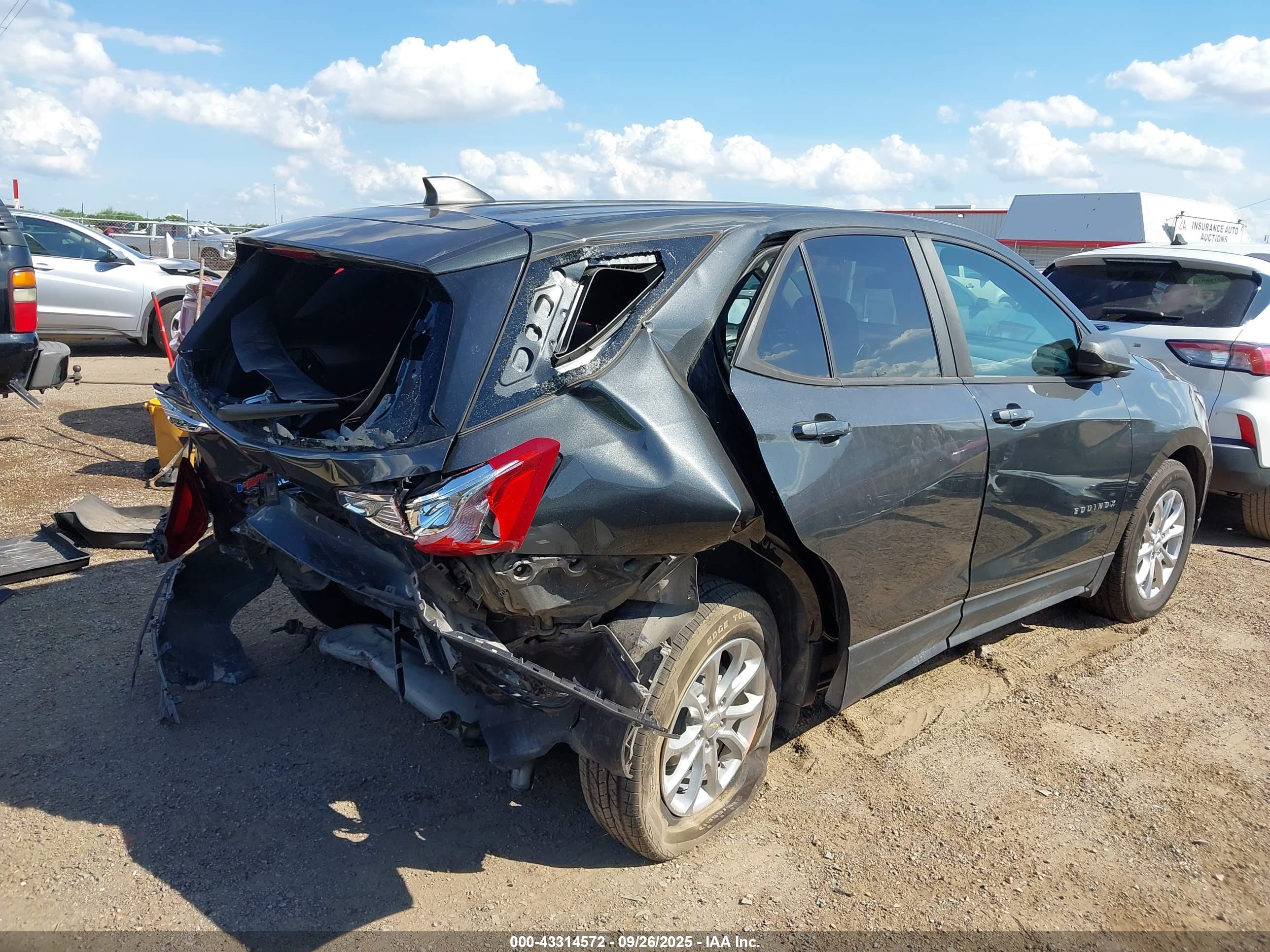 CHEVROLET EQUINOX image 4