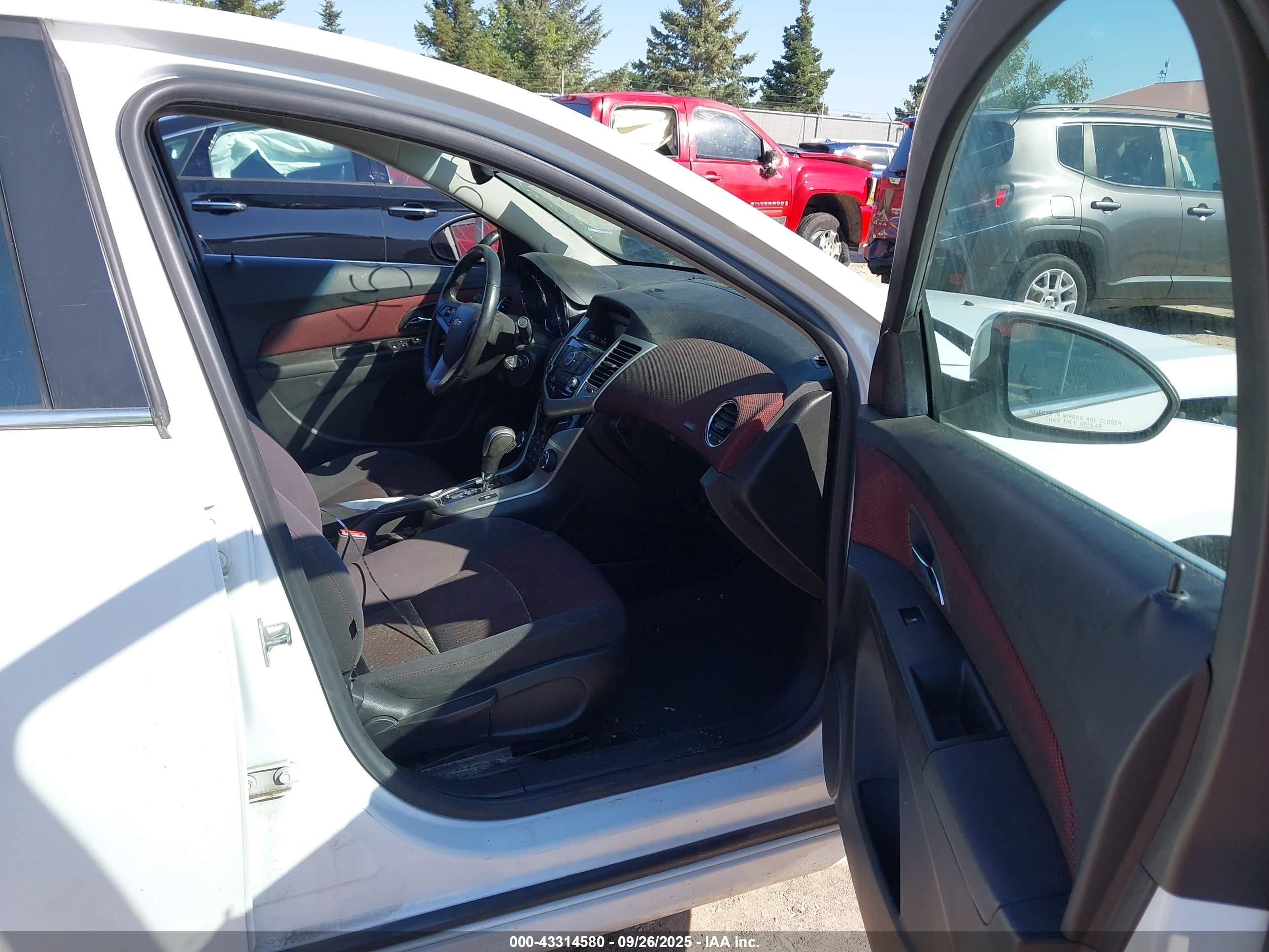 CHEVROLET CRUZE image 5