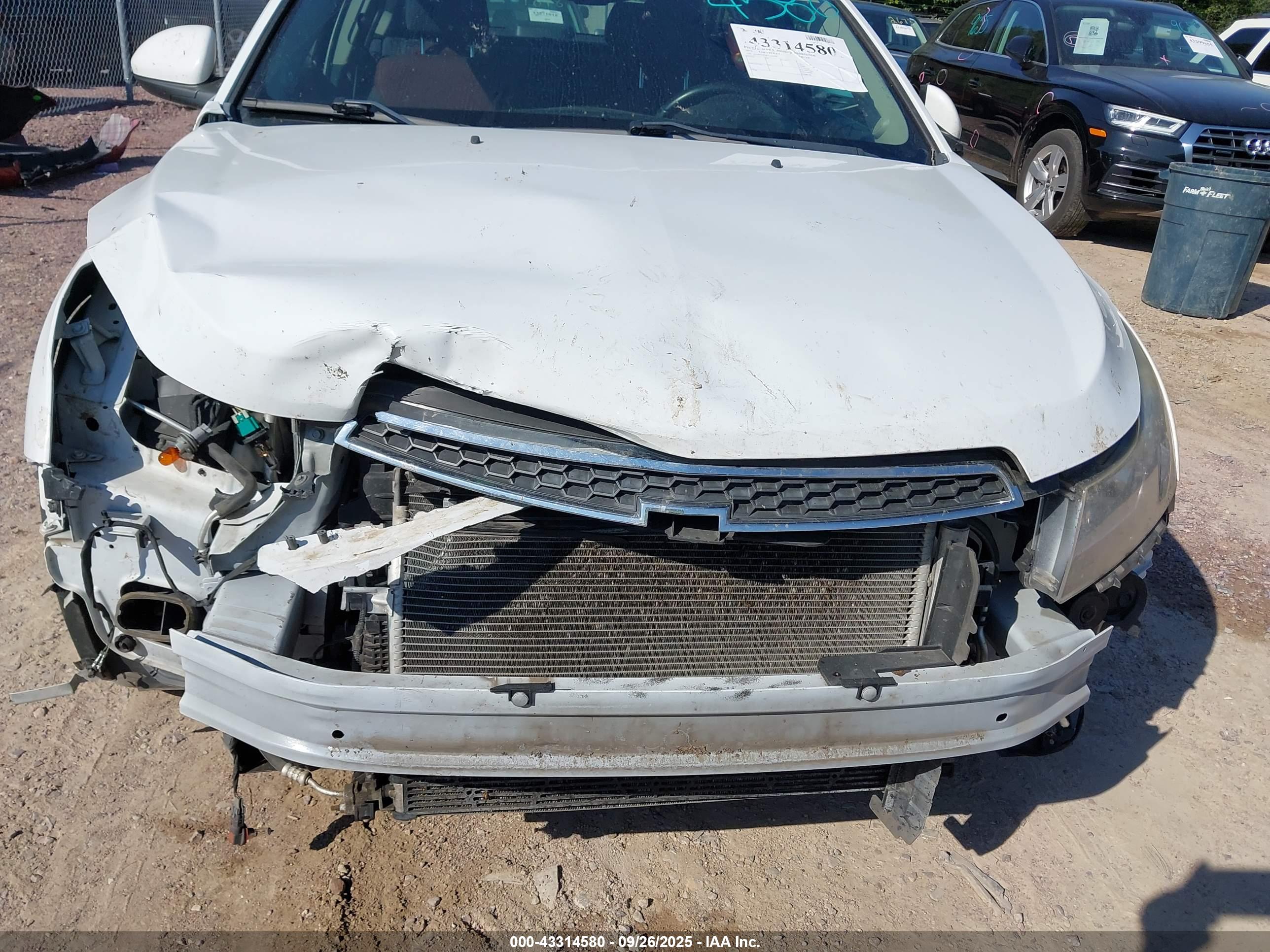 CHEVROLET CRUZE image 6