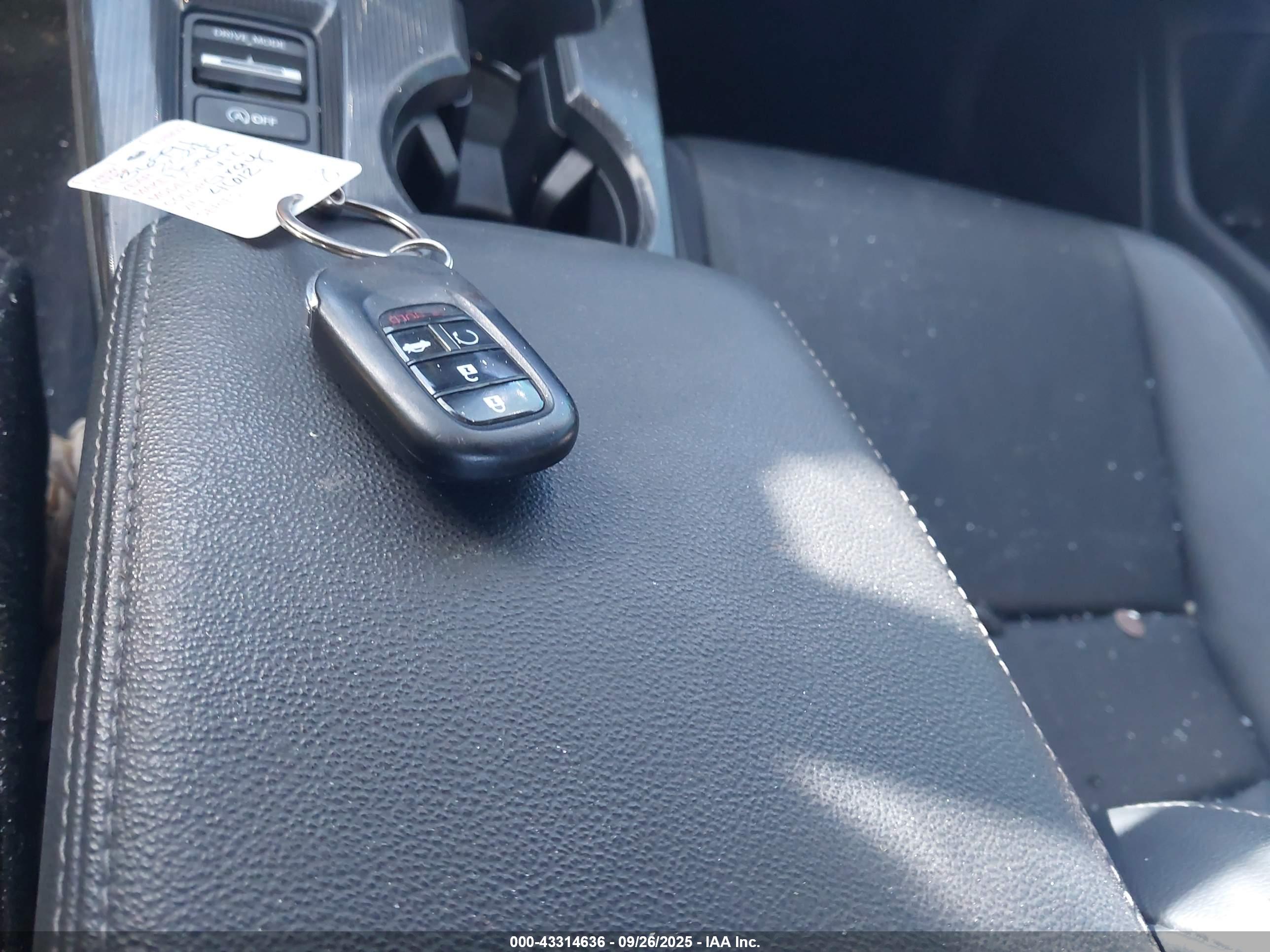 HONDA CIVIC image 11