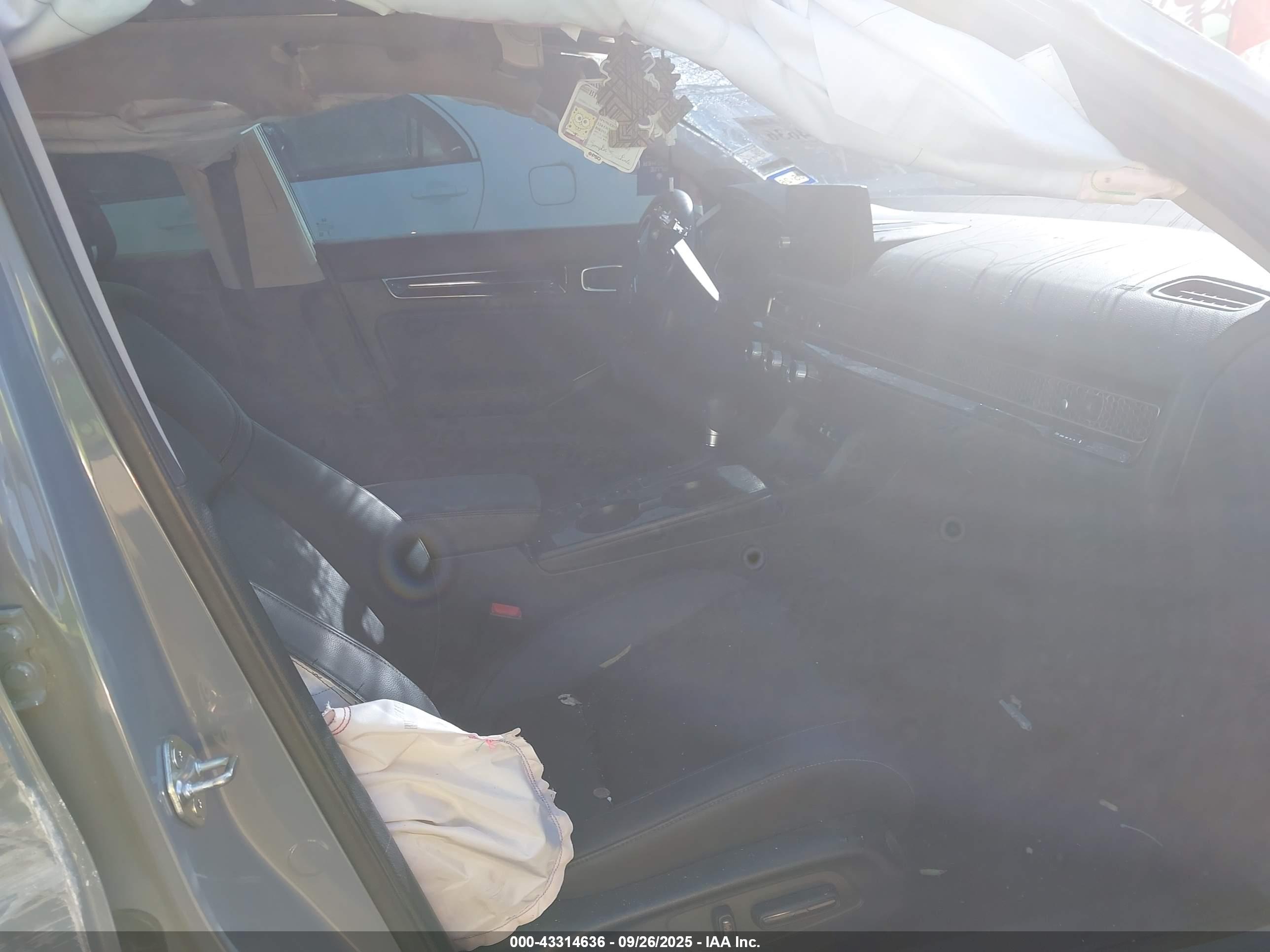 HONDA CIVIC image 5