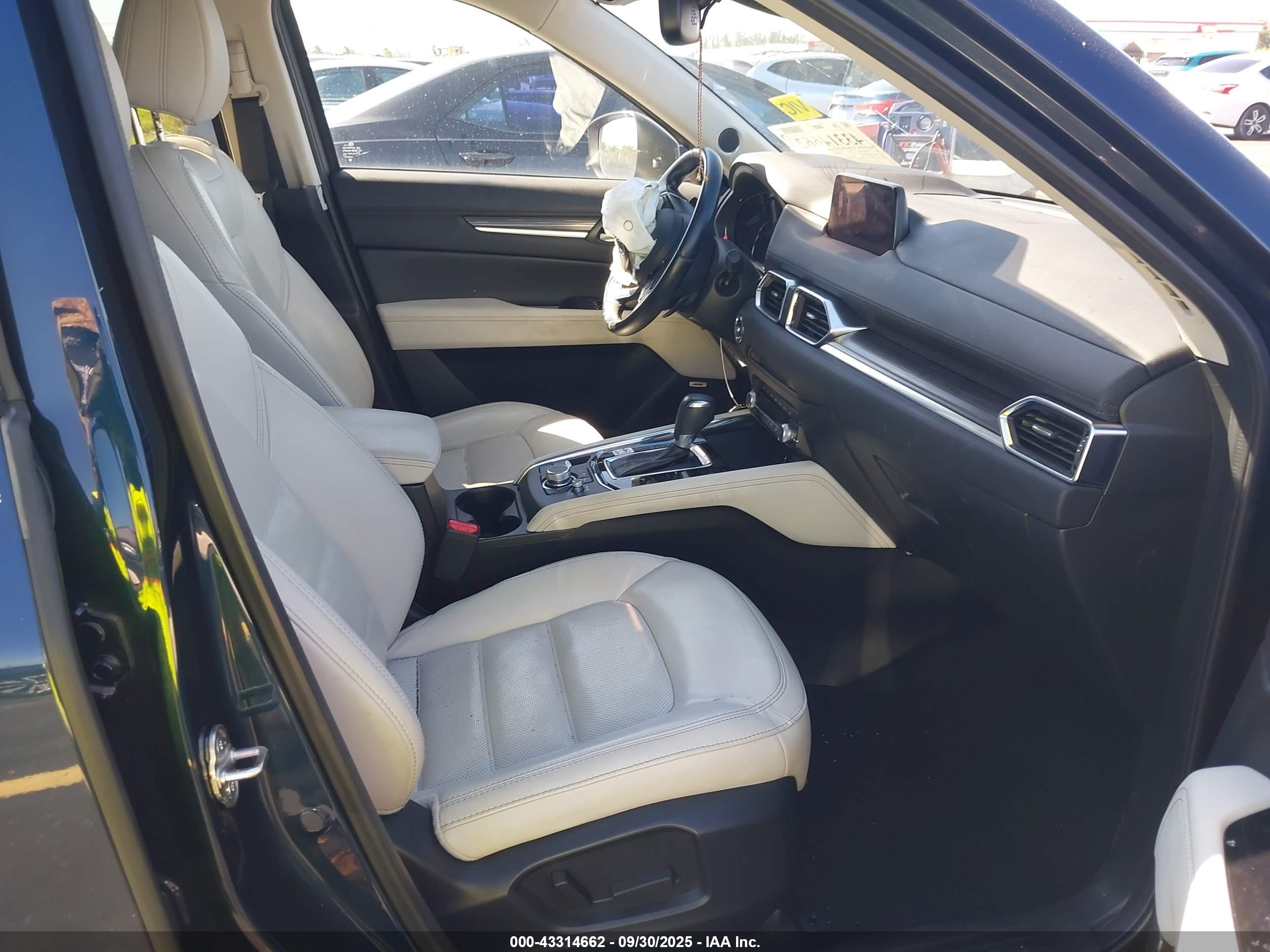 MAZDA CX-5 image 5