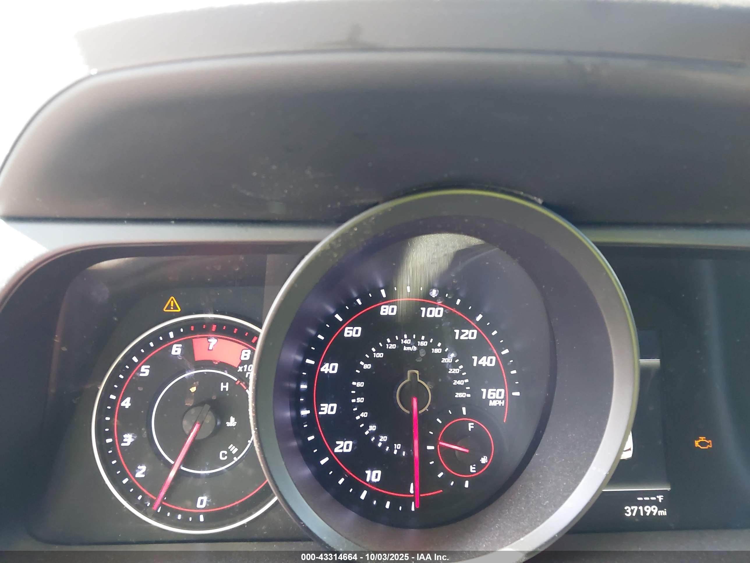 HYUNDAI ELANTRA image 7