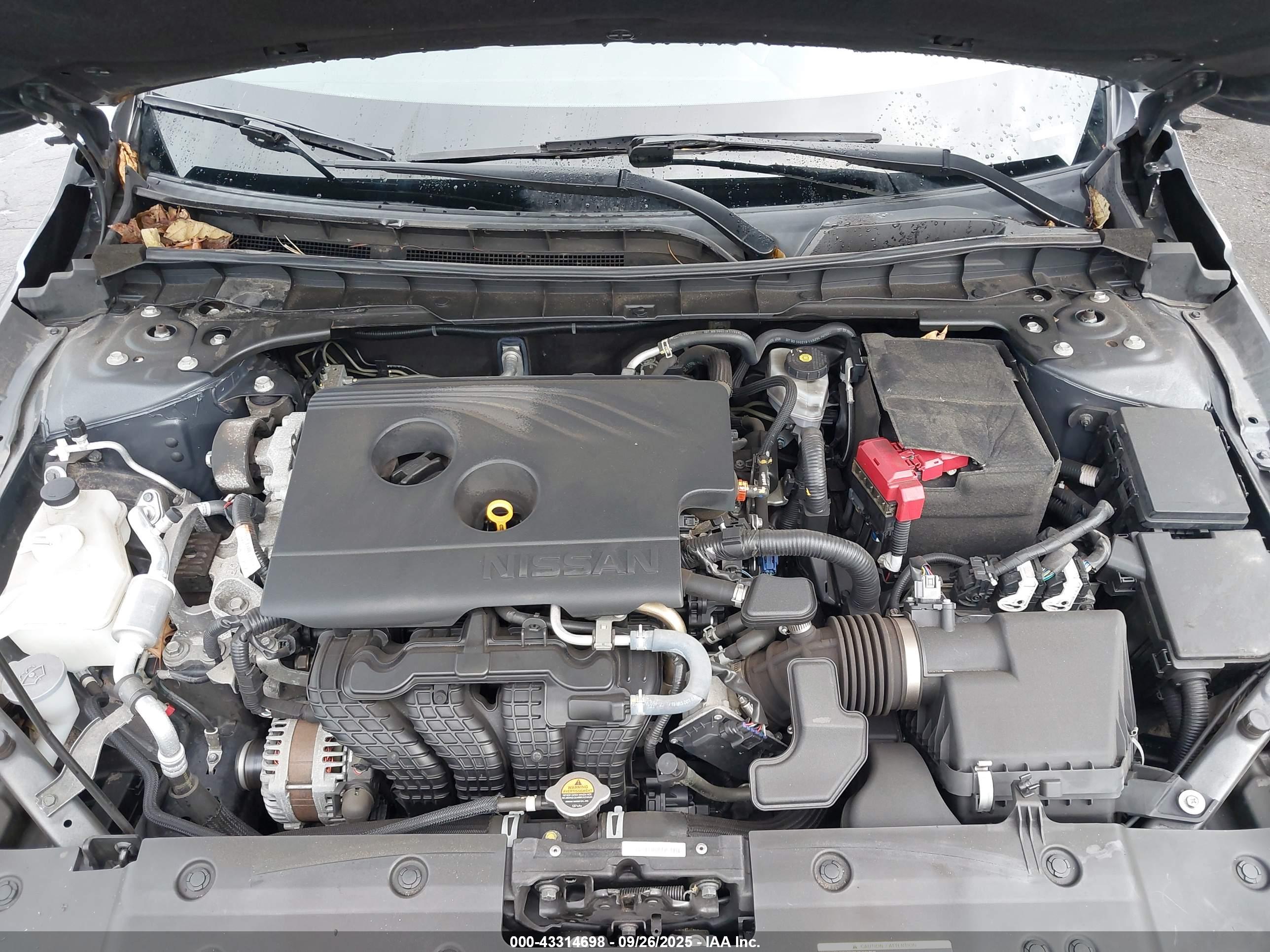 NISSAN ALTIMA image 10