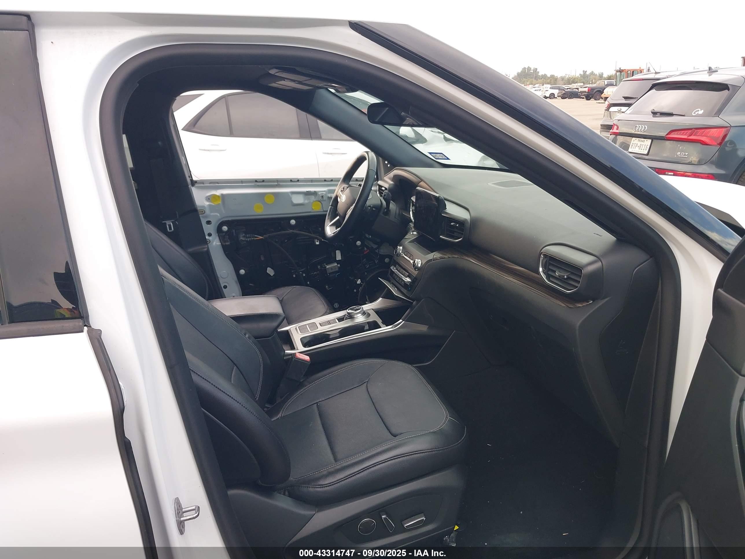 FORD EXPLORER image 5