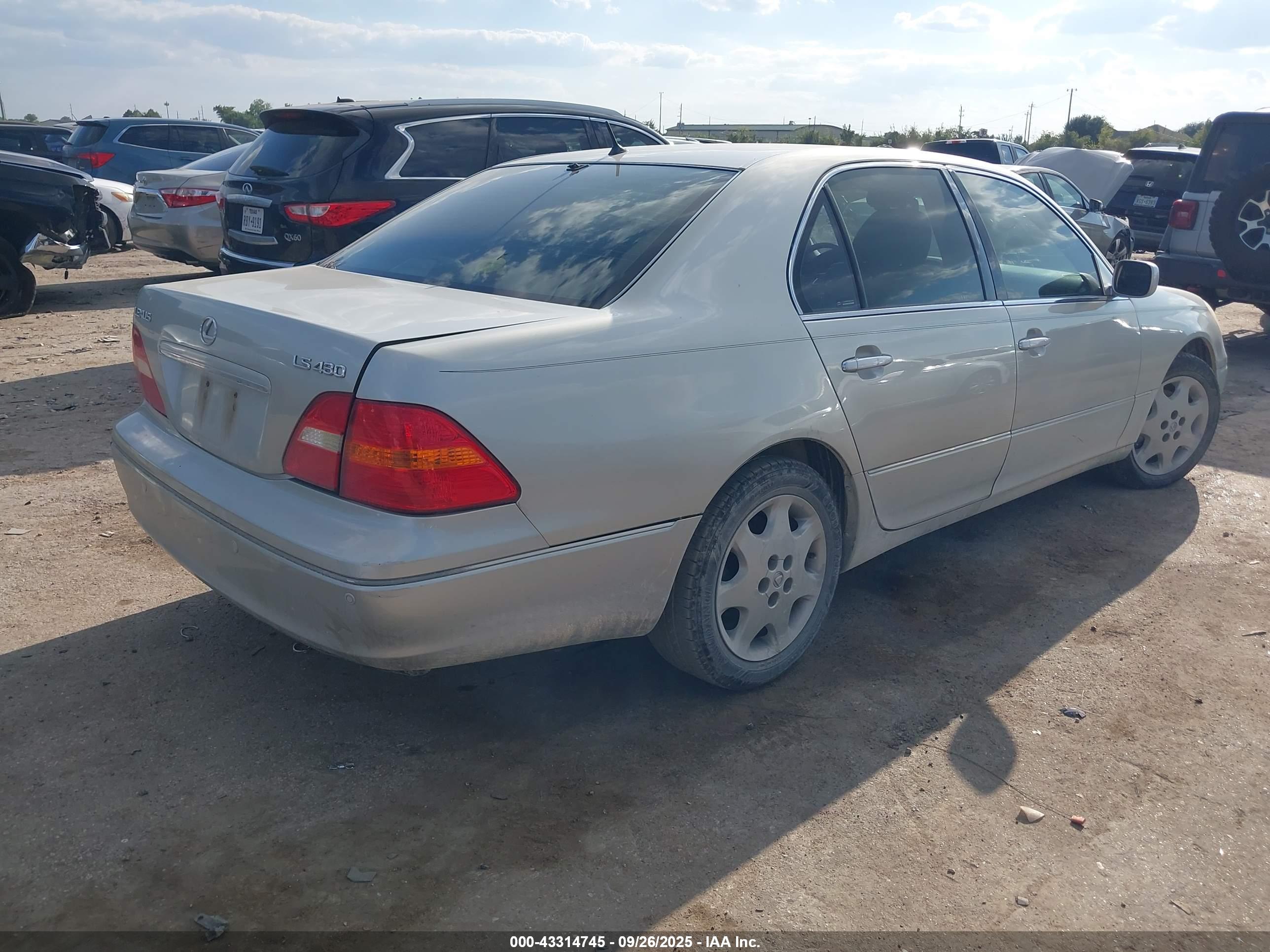 LEXUS LS image 4