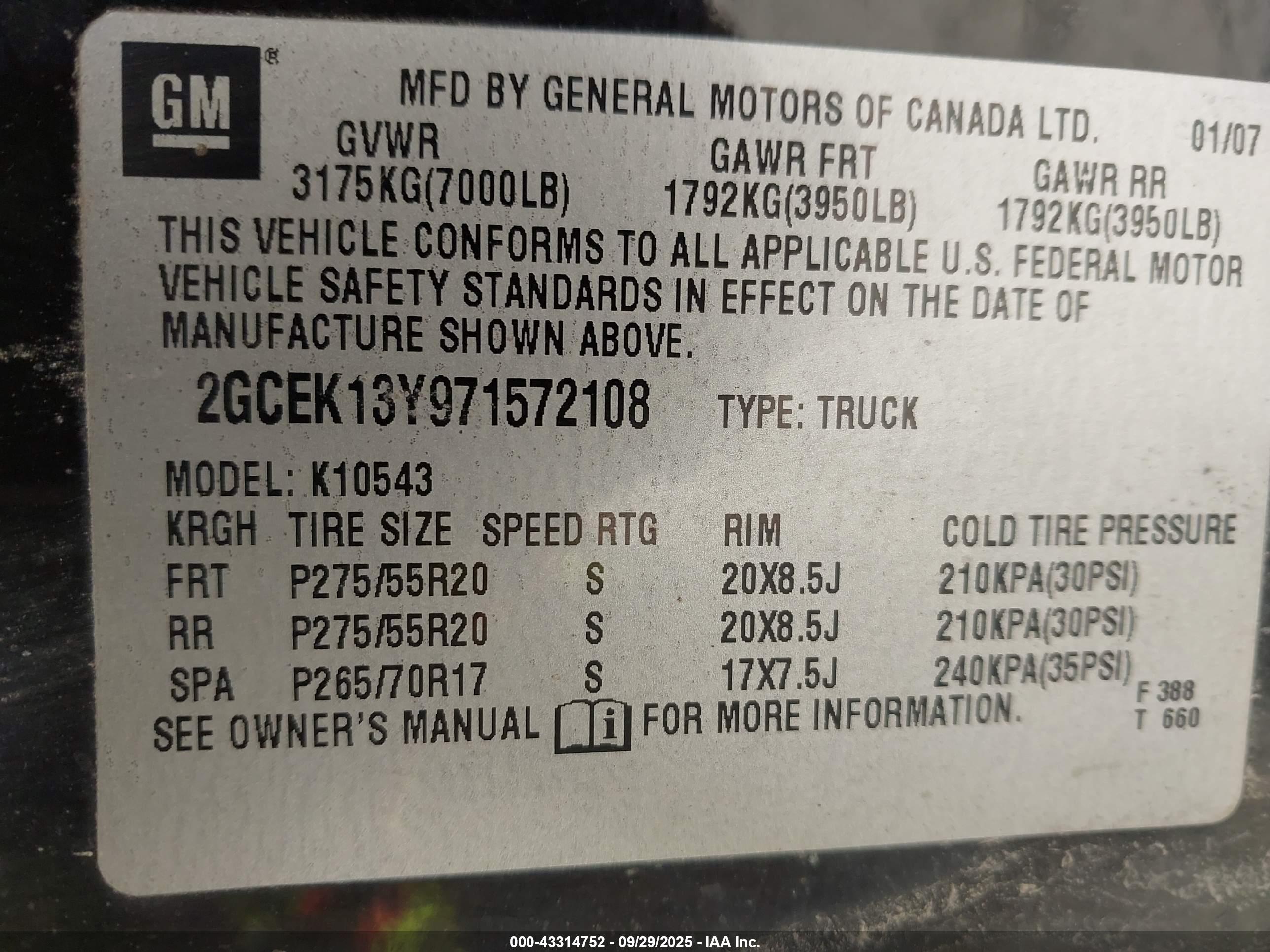 CHEVROLET SILVERADO image 9