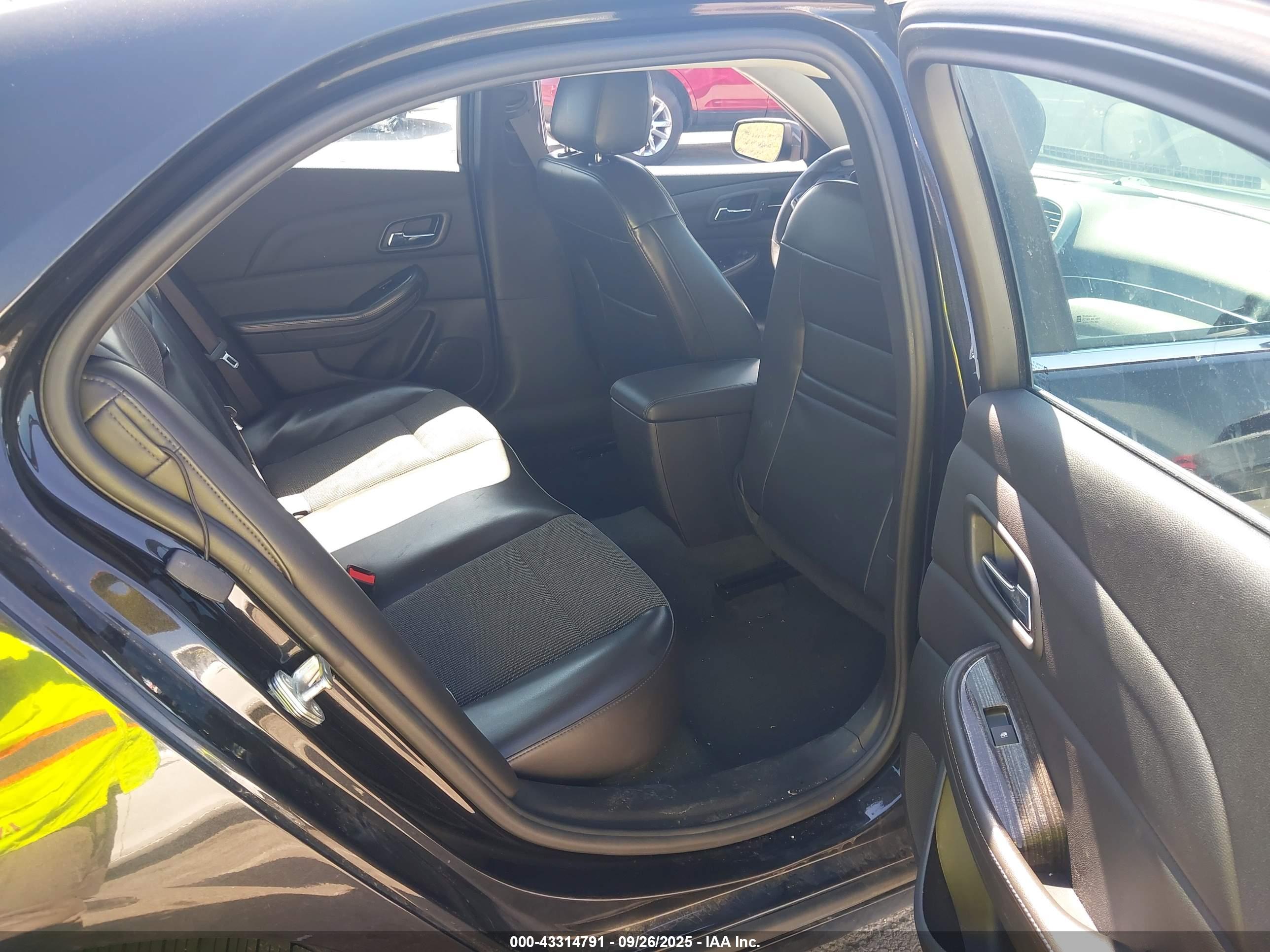 CHEVROLET MALIBU image 8