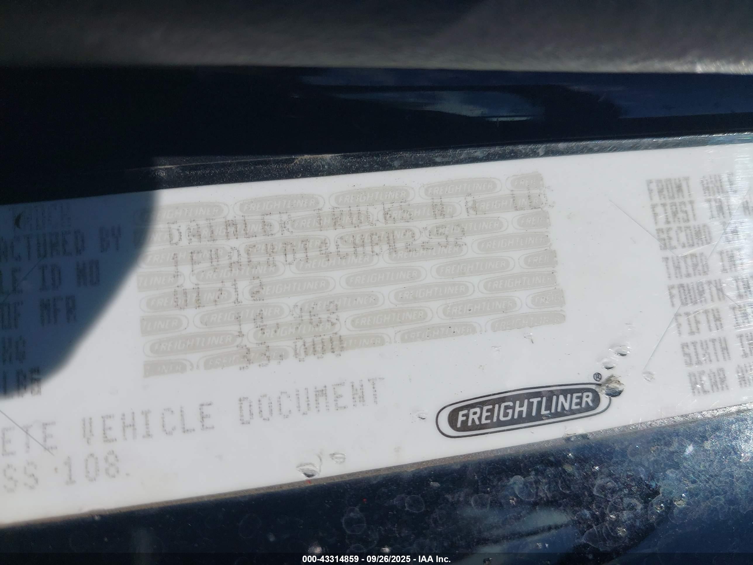 FREIGHTLINER M2 image 9