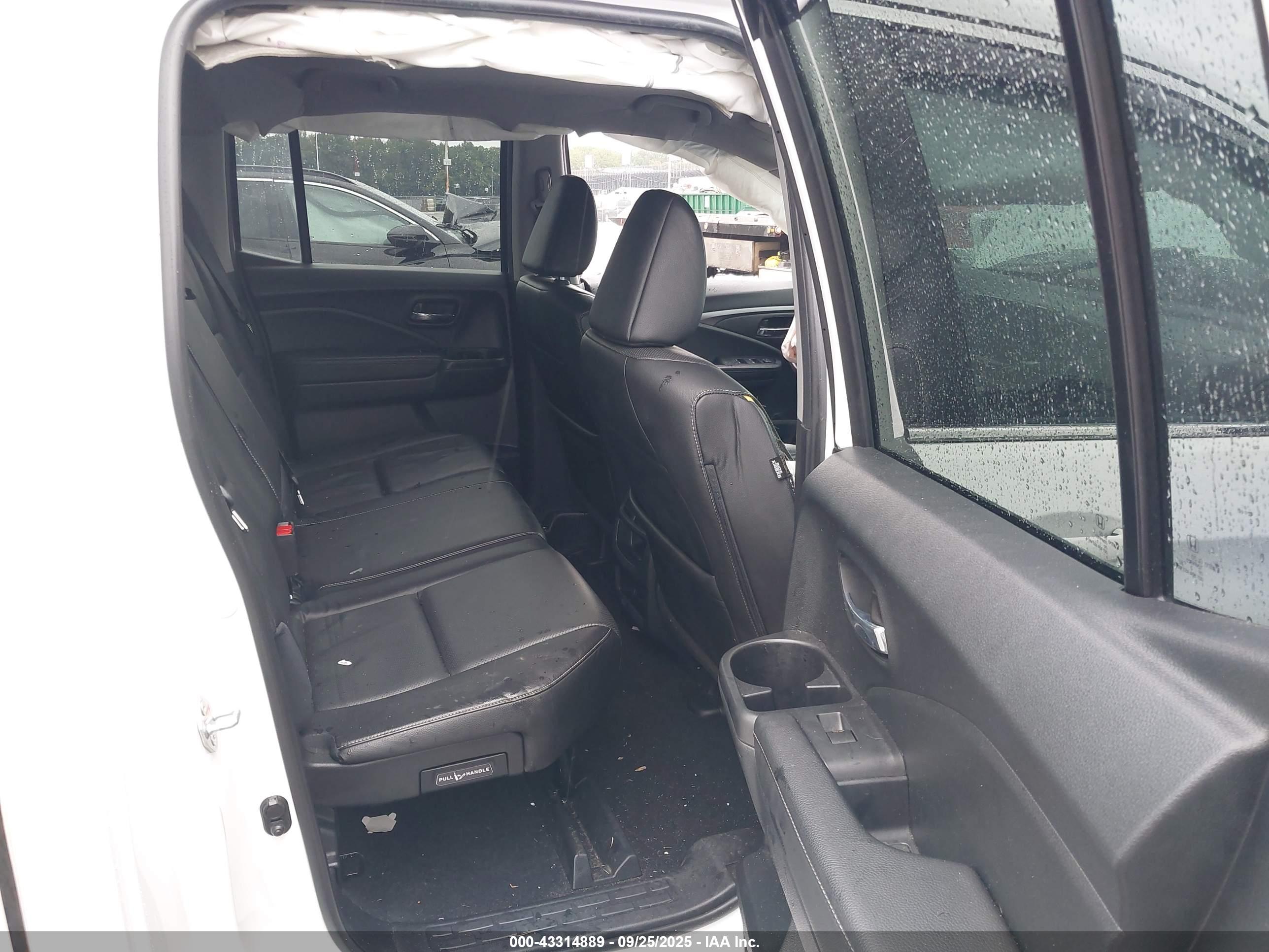 HONDA RIDGELINE image 8