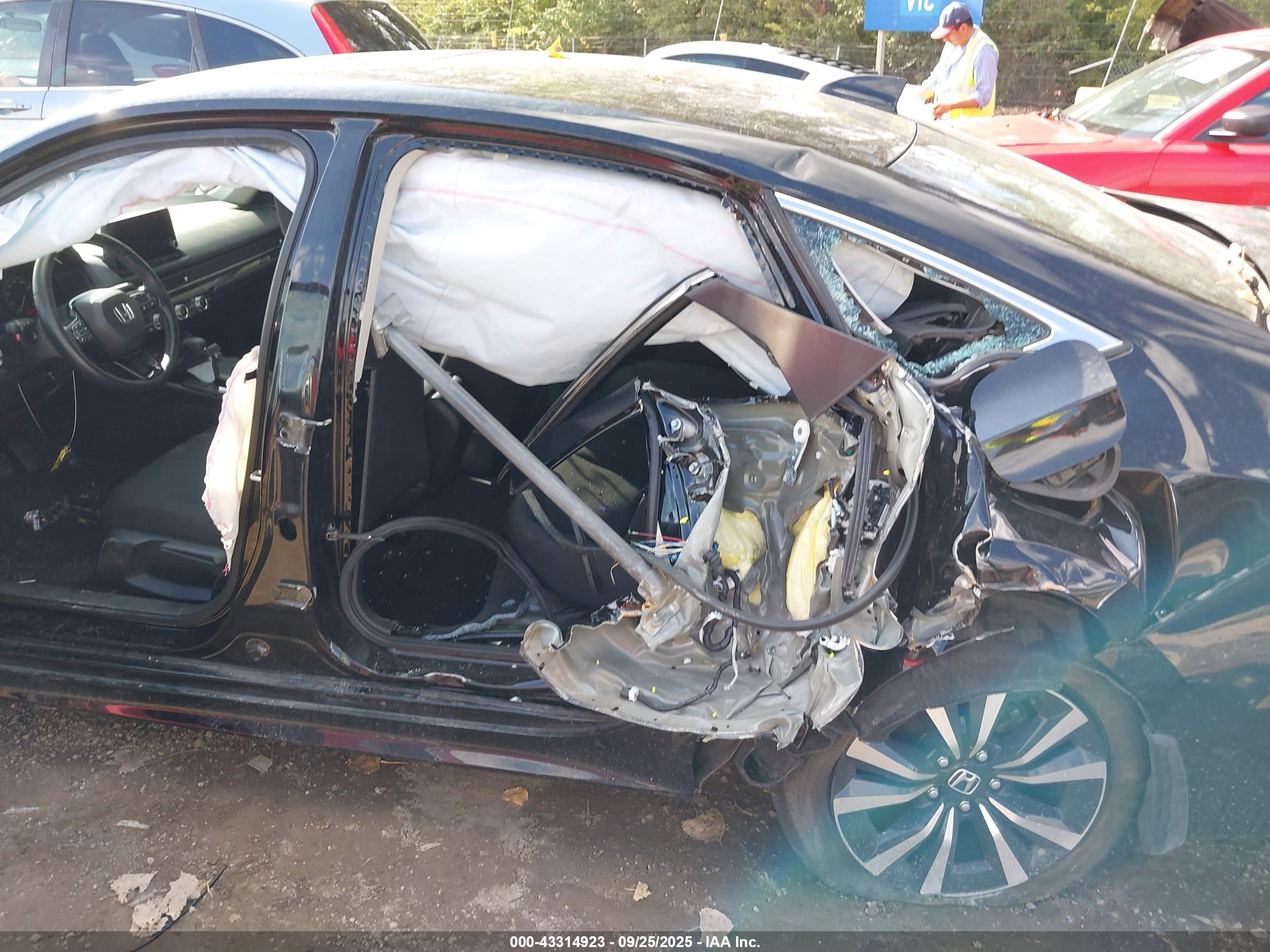 HONDA CIVIC image 6
