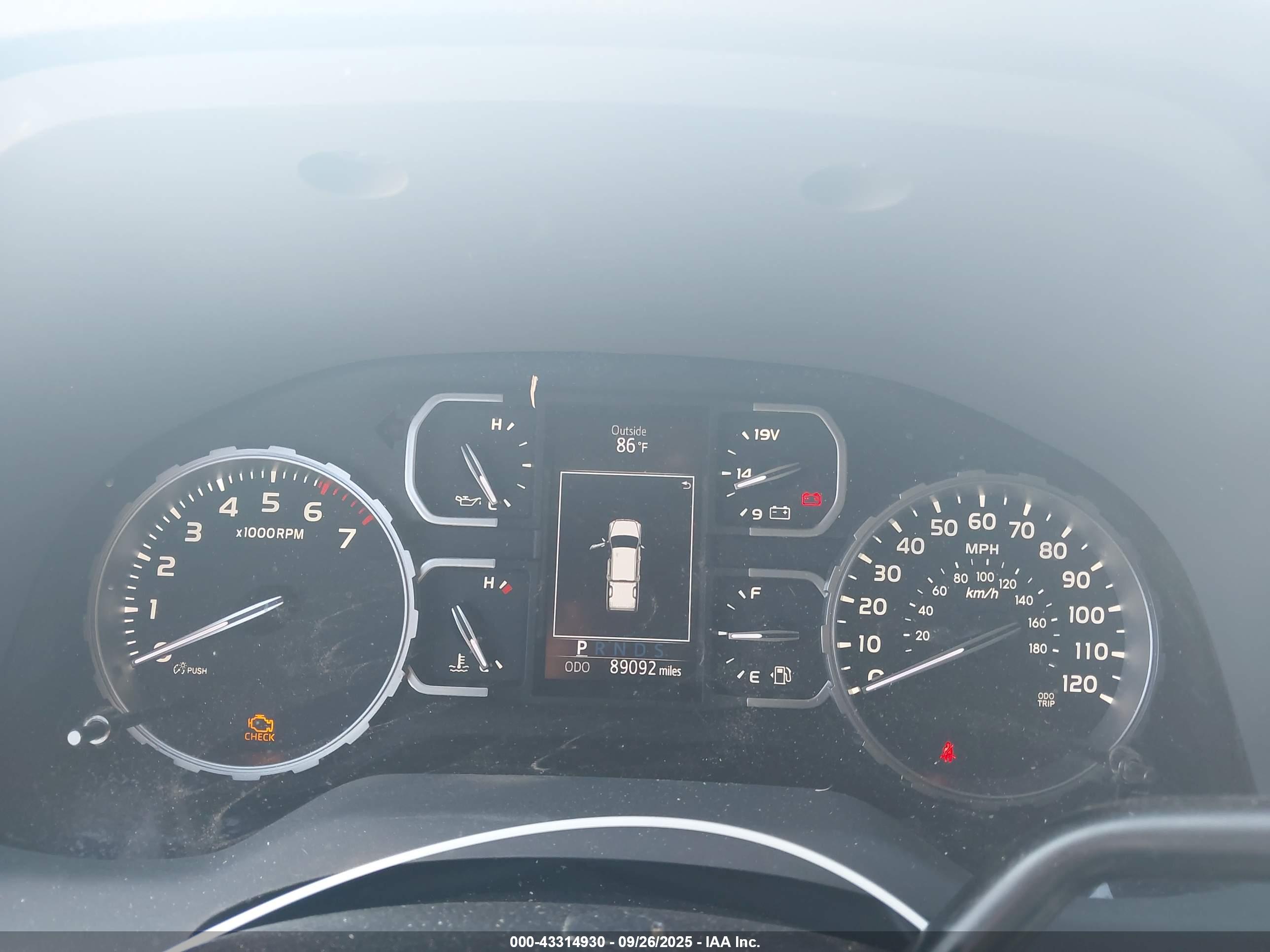 TOYOTA TUNDRA image 7