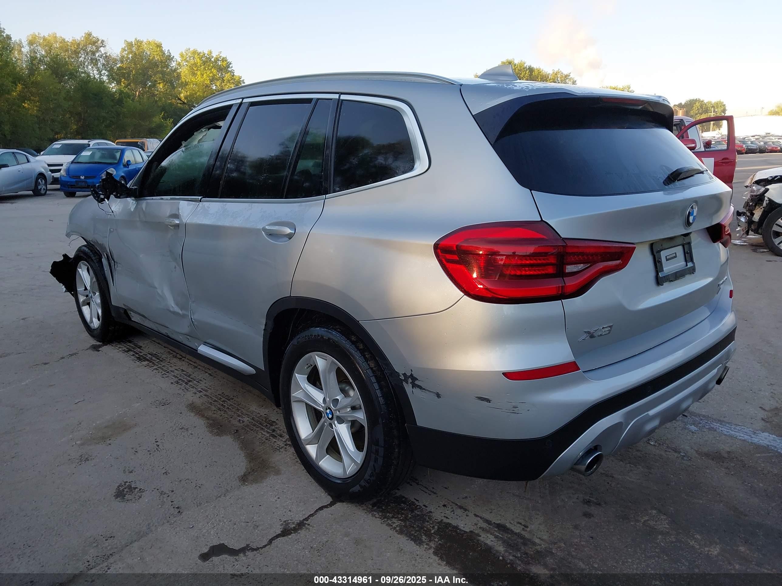 BMW X3 image 3