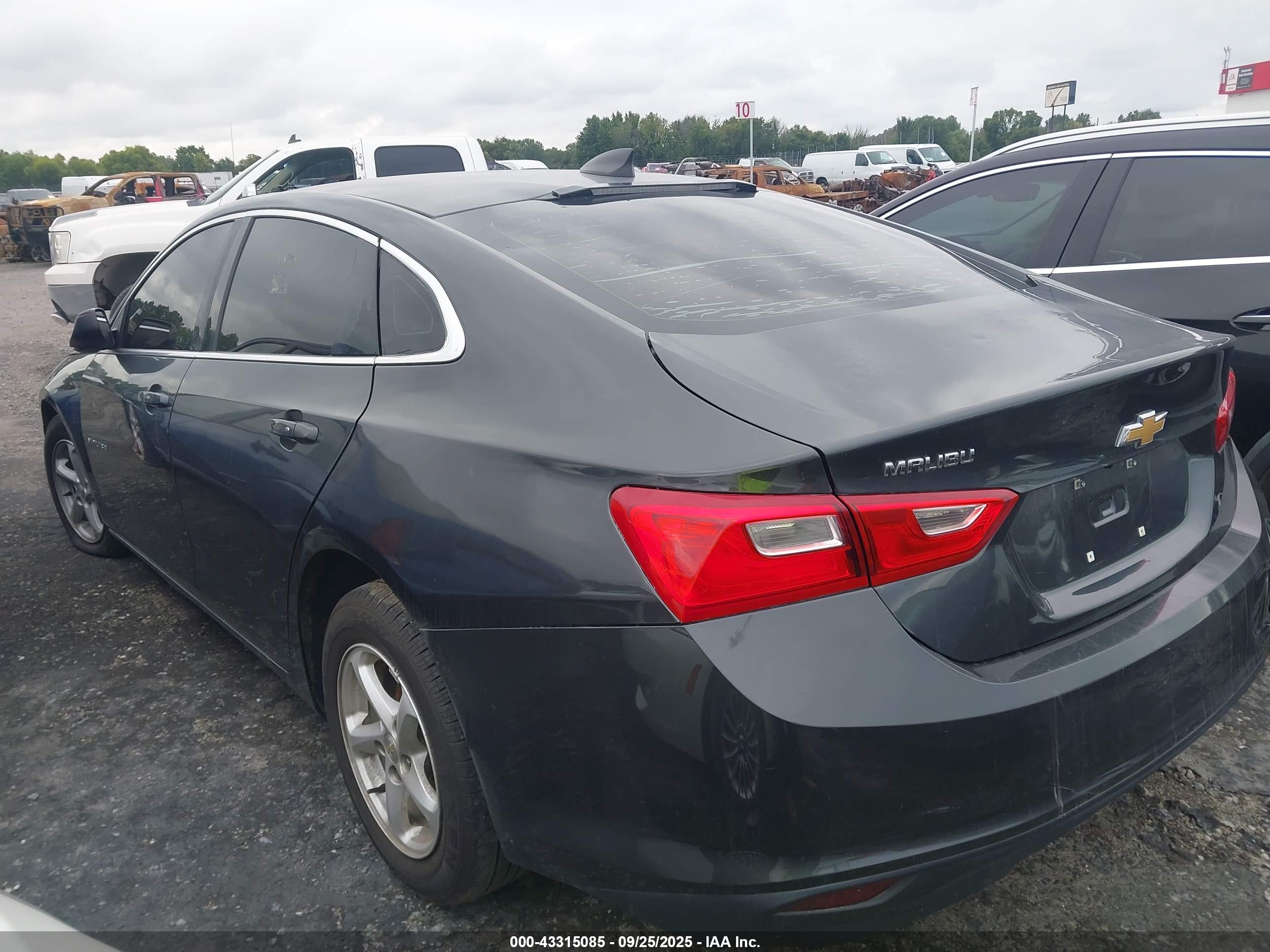 CHEVROLET MALIBU image 3