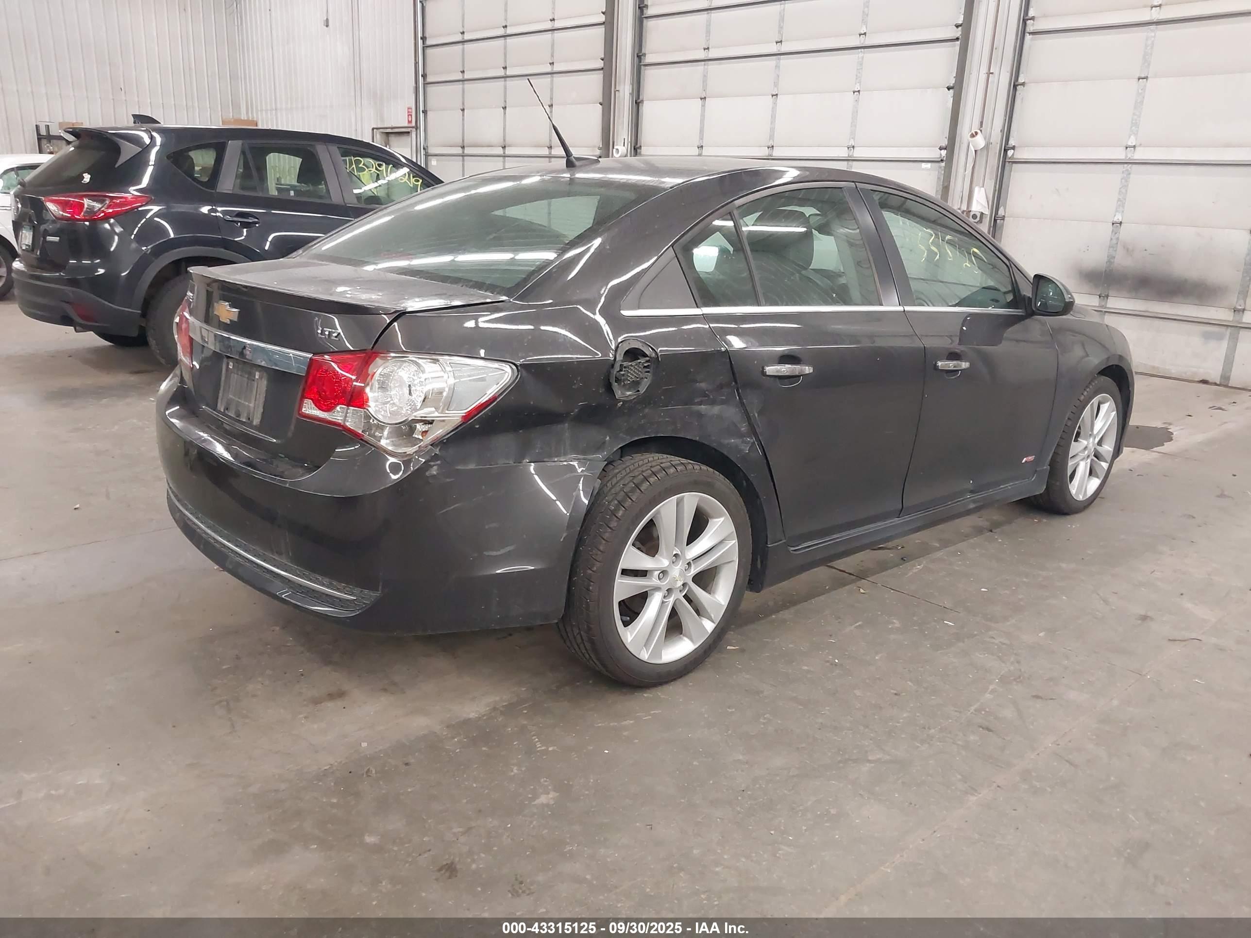 CHEVROLET CRUZE image 4