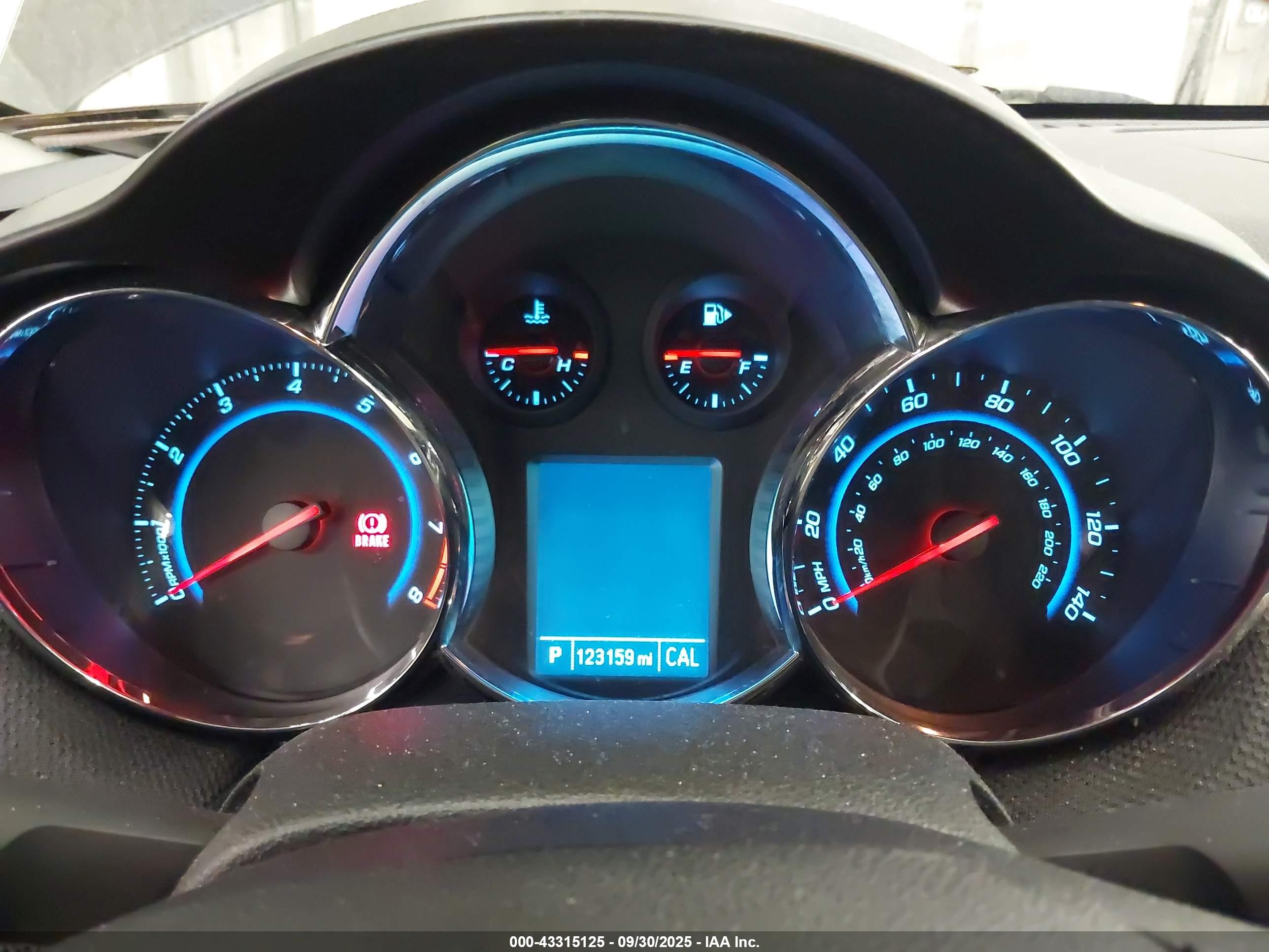 CHEVROLET CRUZE image 7