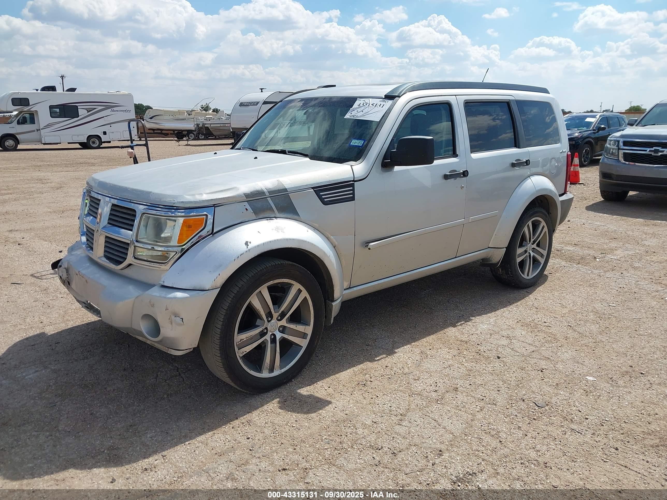 DODGE NITRO image 2