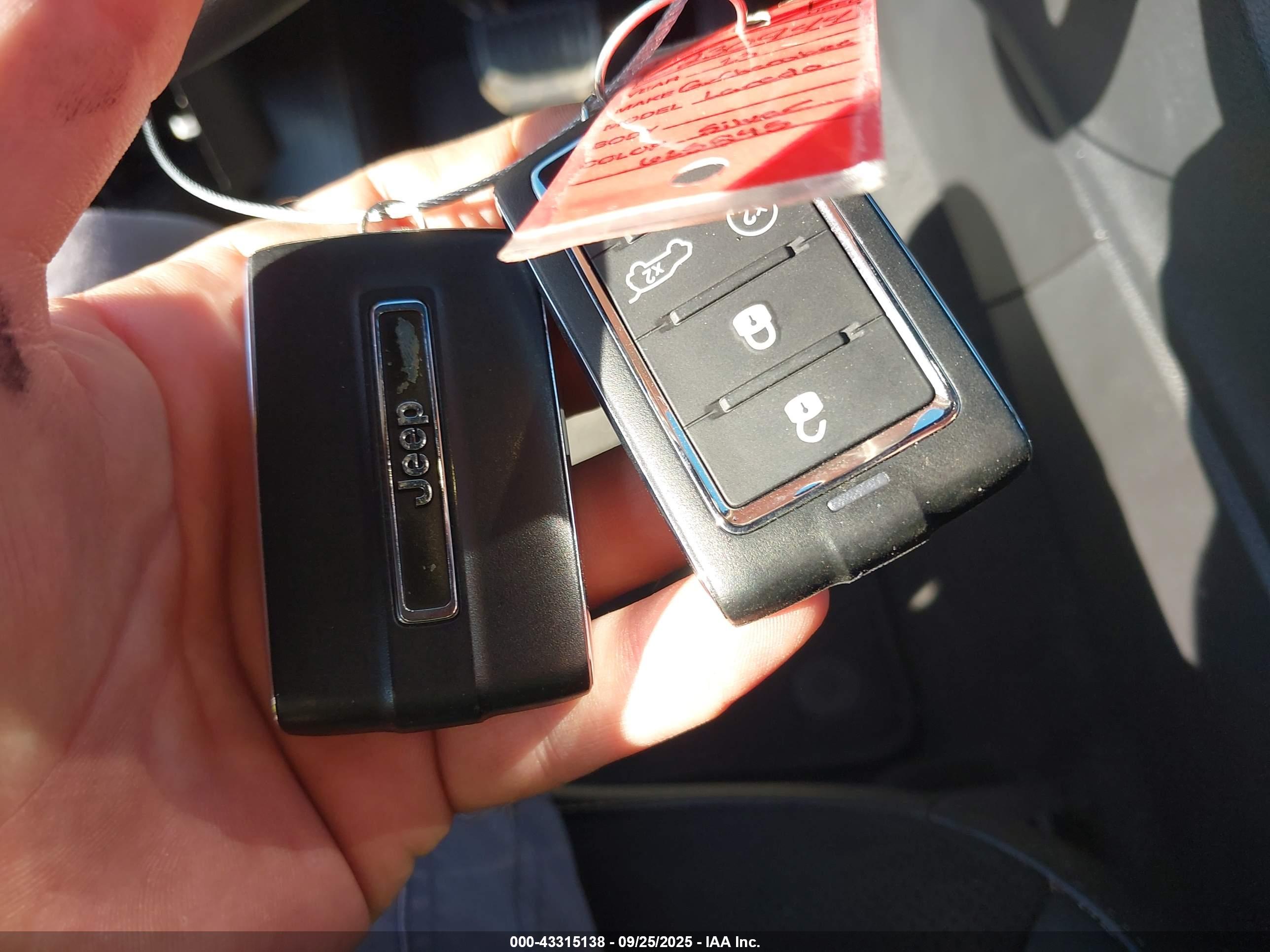 JEEP GRAND image 11