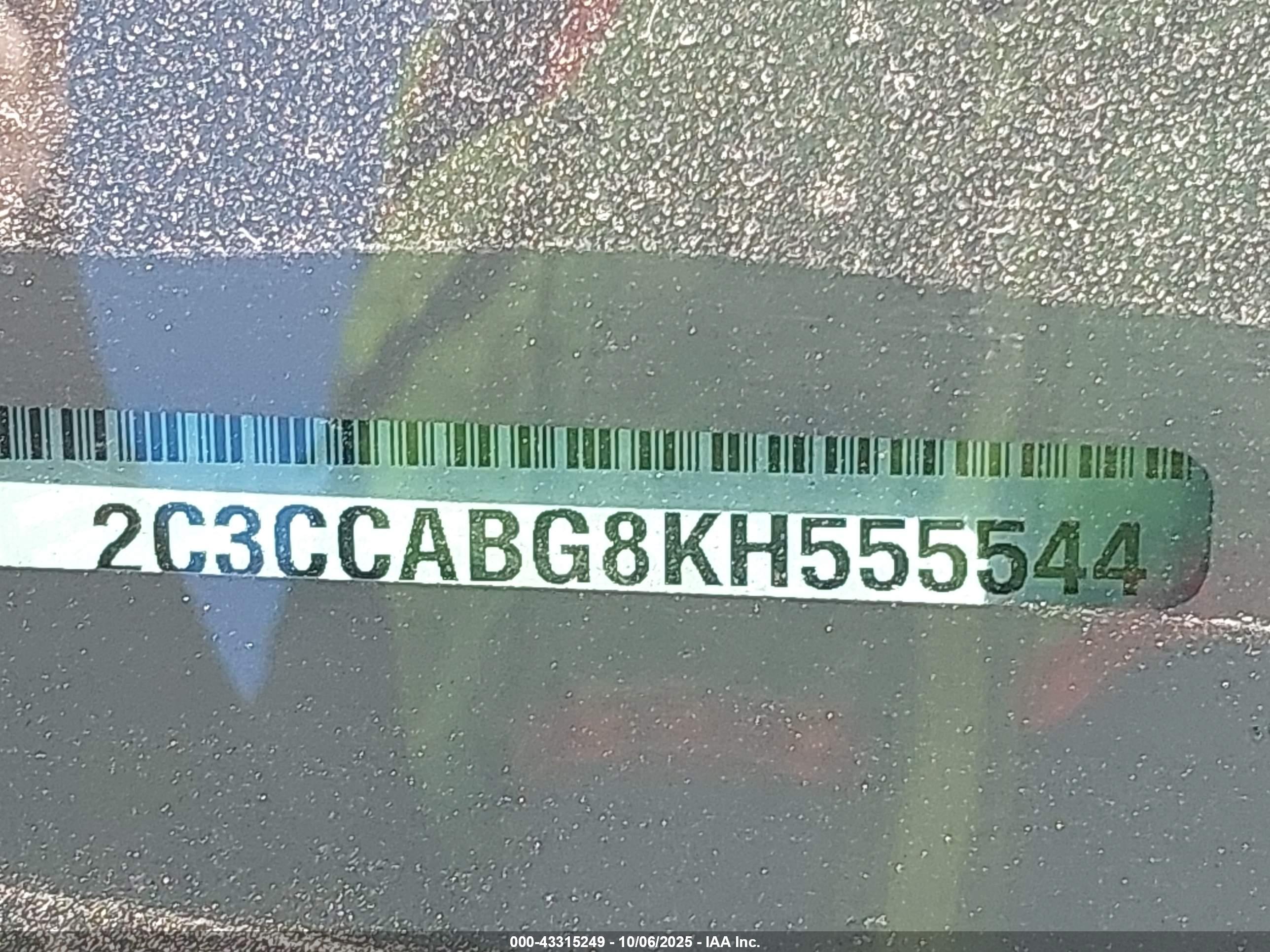 CHRYSLER 300 image 9