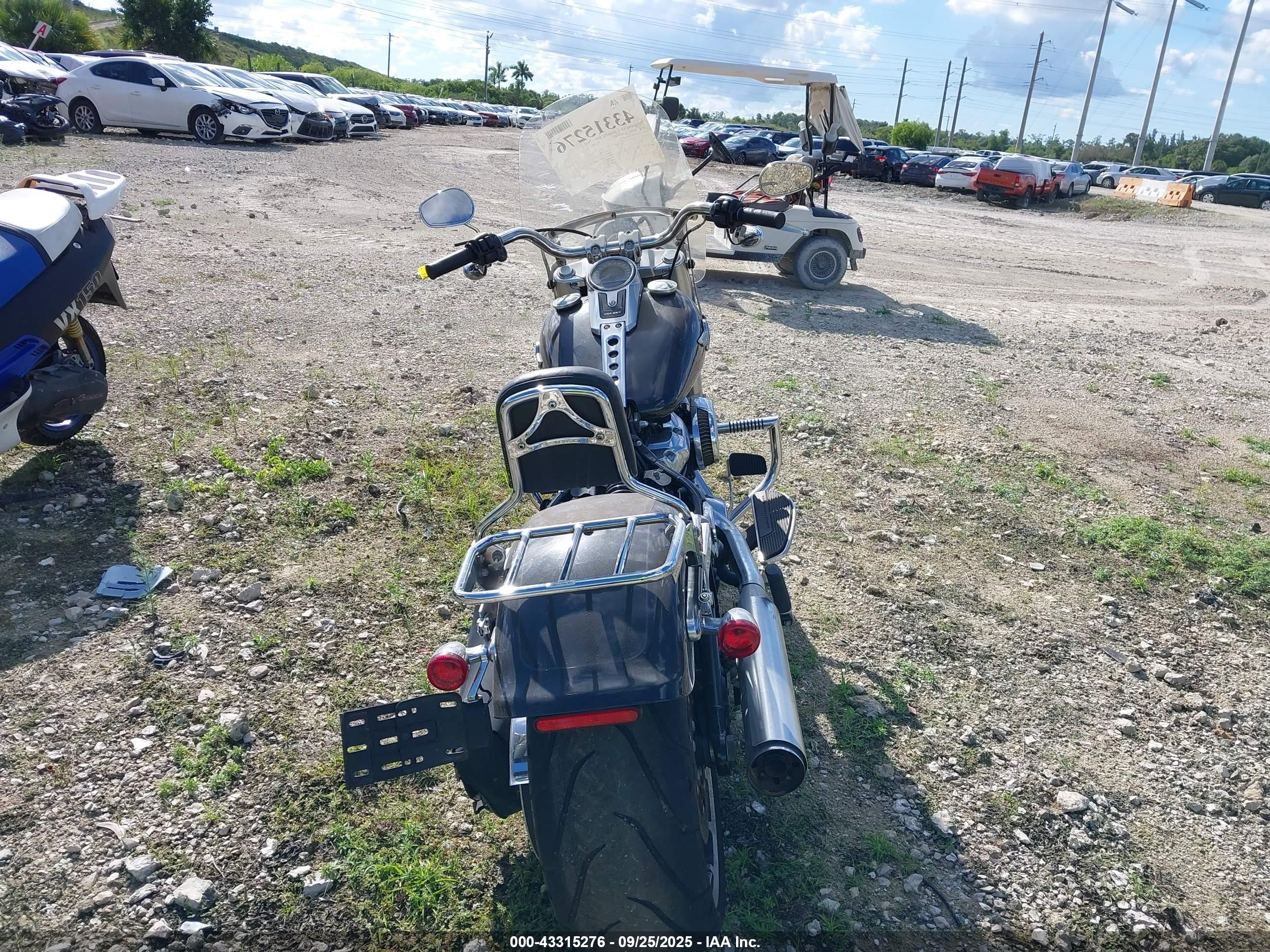 HARLEY-DAVIDSON FLFBS image 6