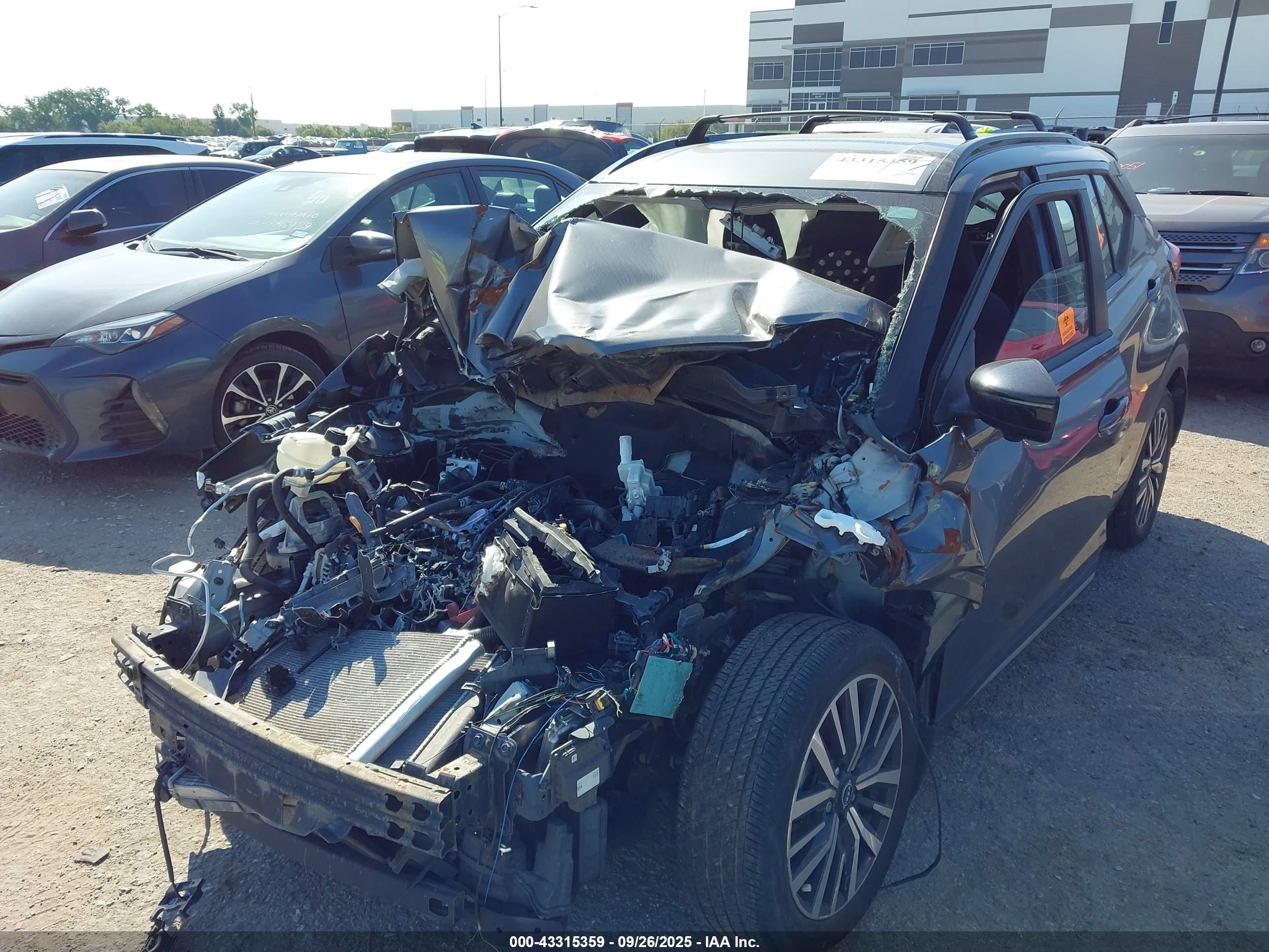 NISSAN KICKS image 6